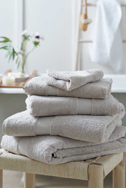 The White Company Luxury Egyptian Cotton Towel, Pearl Gray, Size: Face Cloth