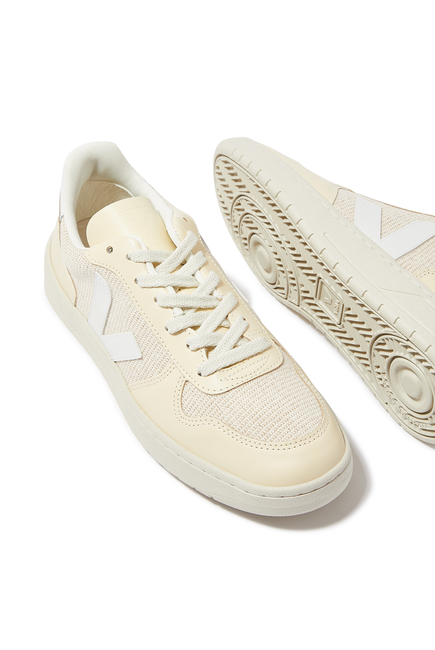 V-10 Canvas Low Top Sneakers