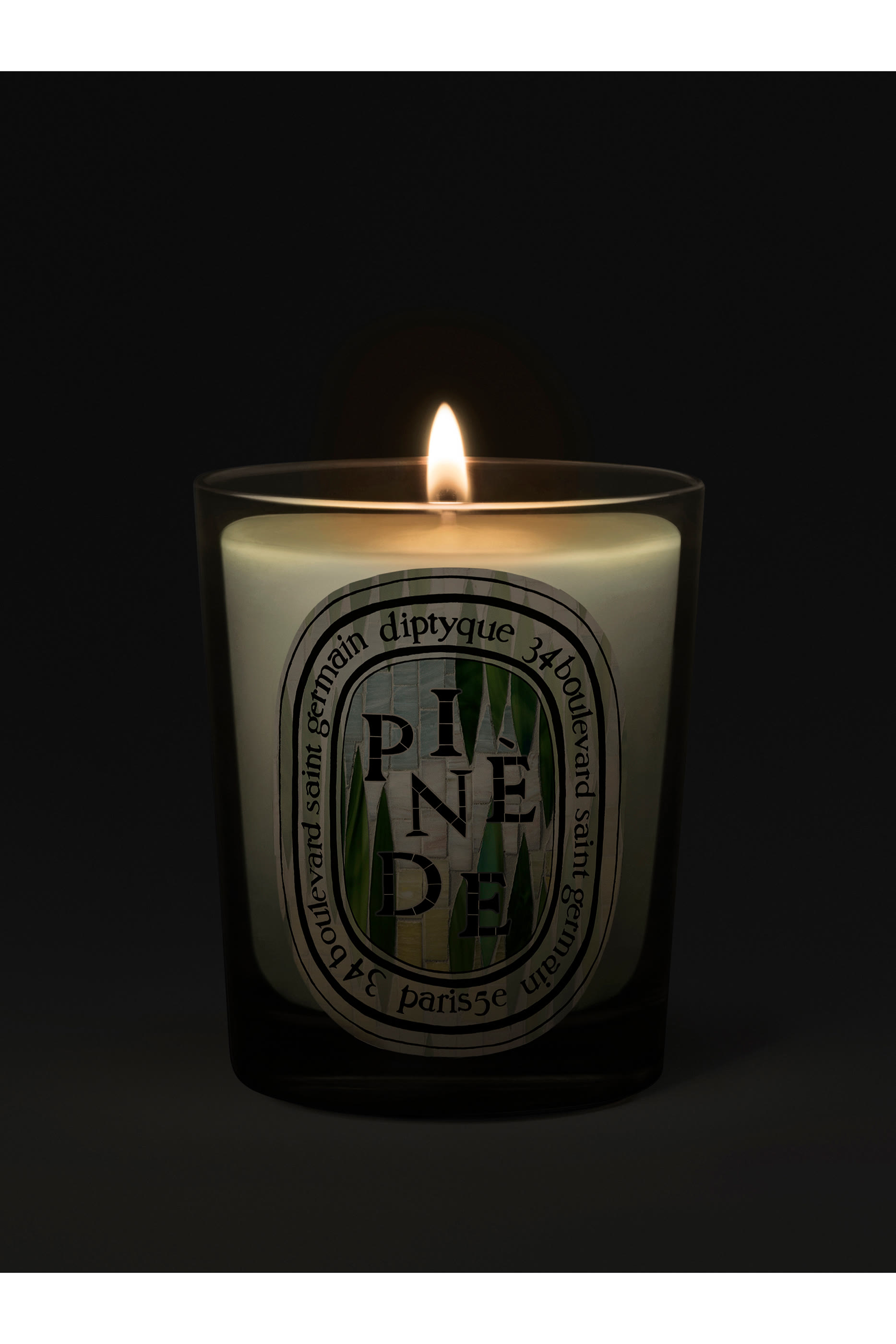 Pin&egrave;de Classic Scented Candle