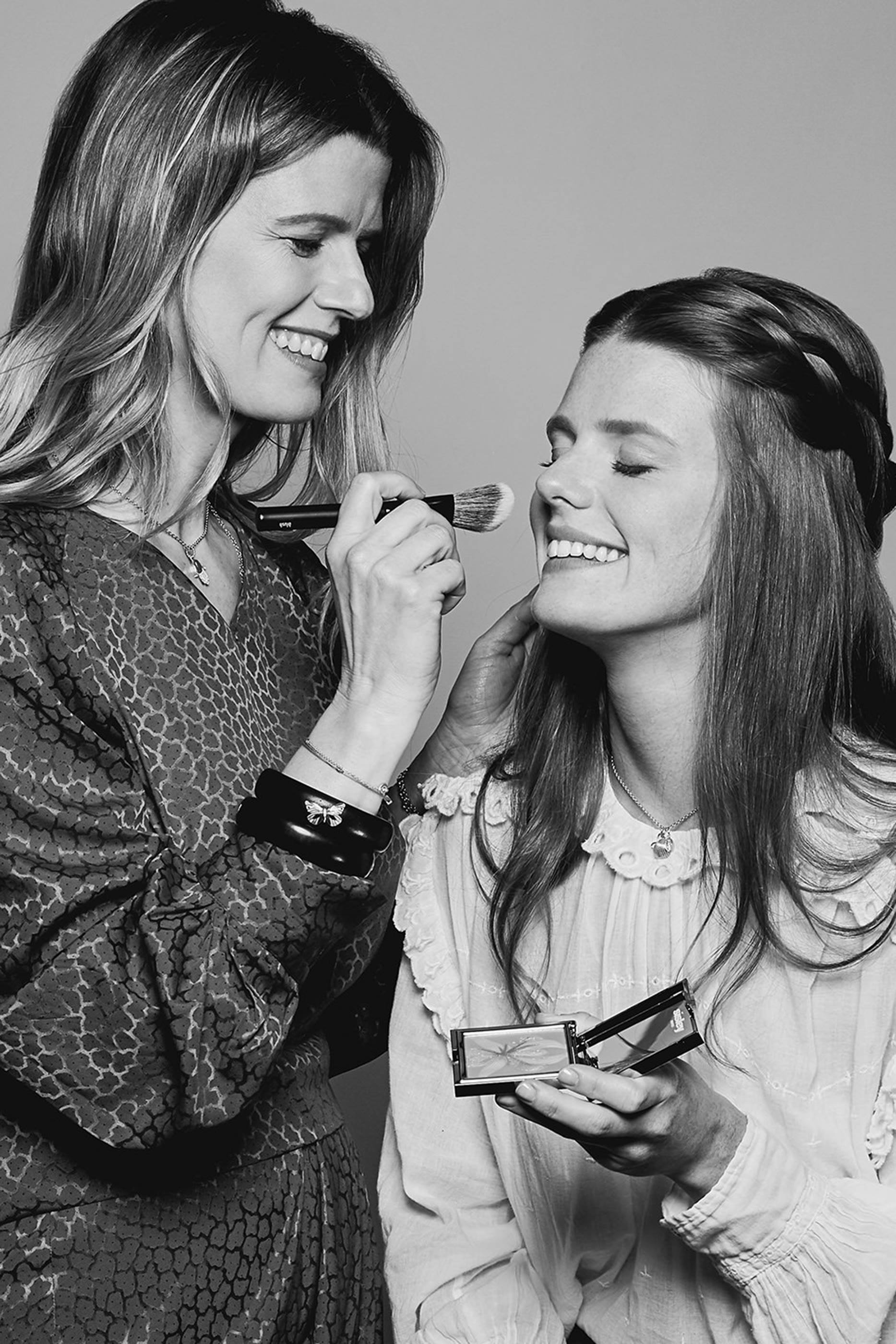 L'Orchidée Highlighter Blush