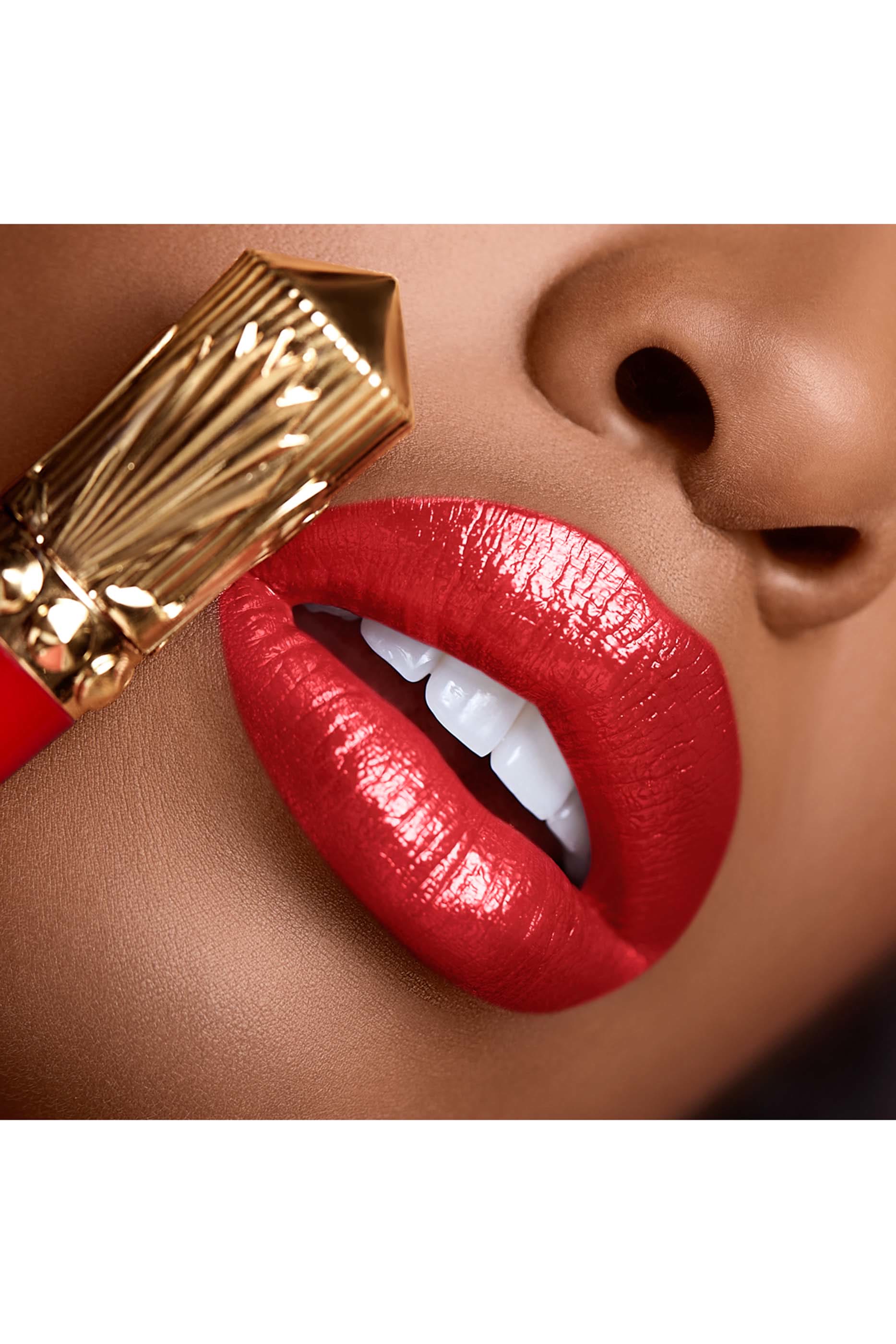 Rouge Stiletto Glossy Shine Lipstick