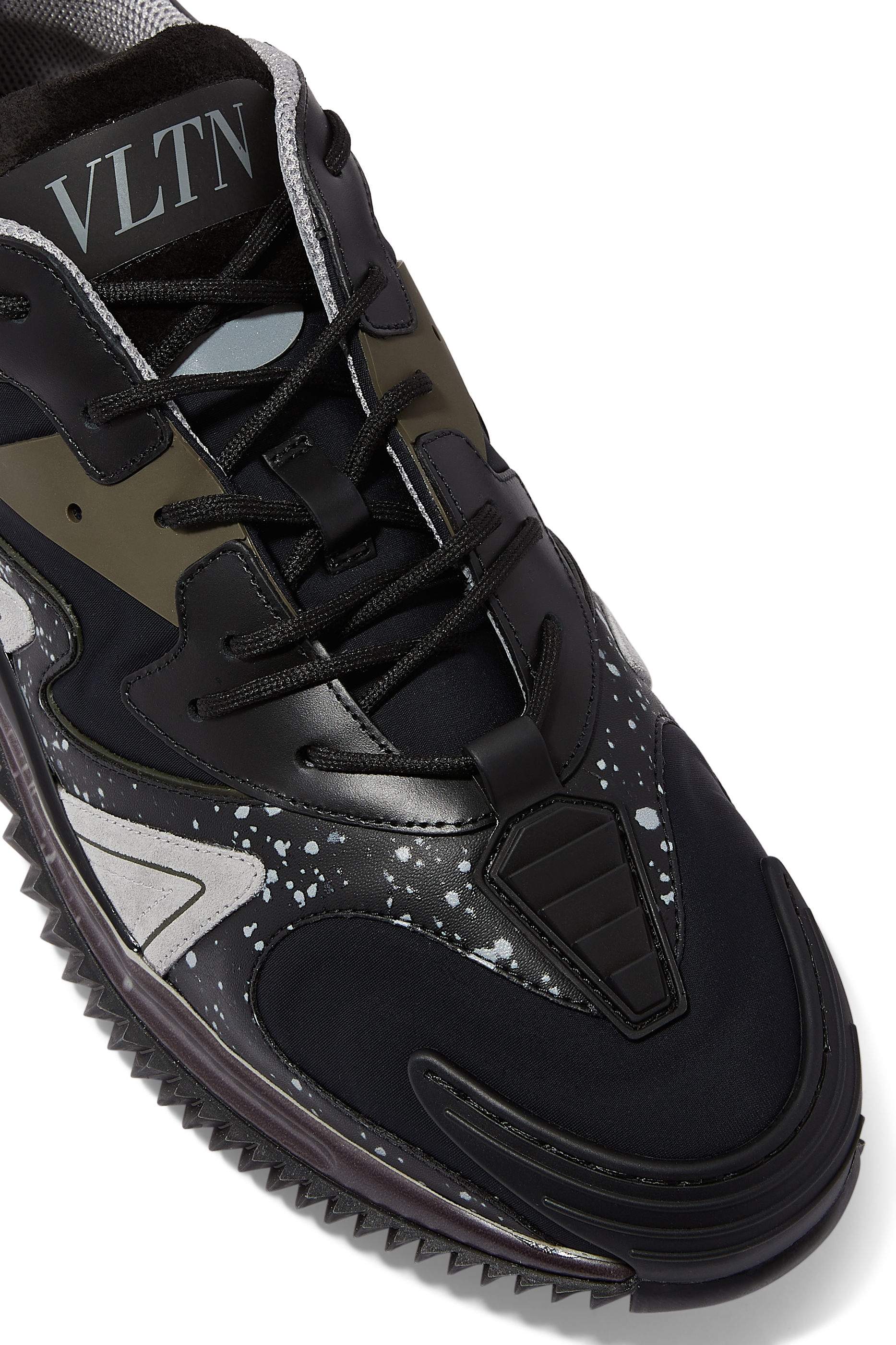 Wade Runner Sneakers