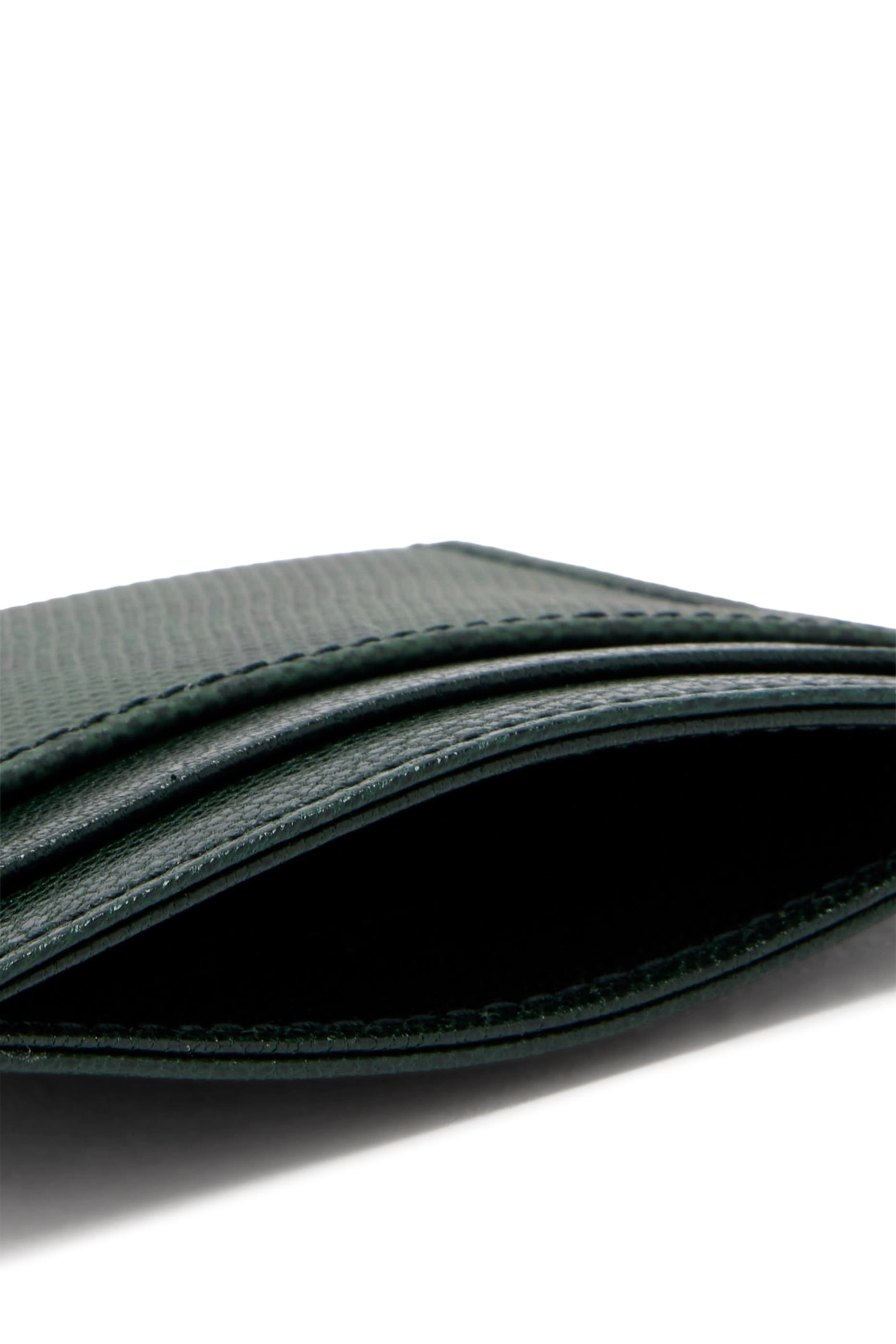  Essence Classic Card Case