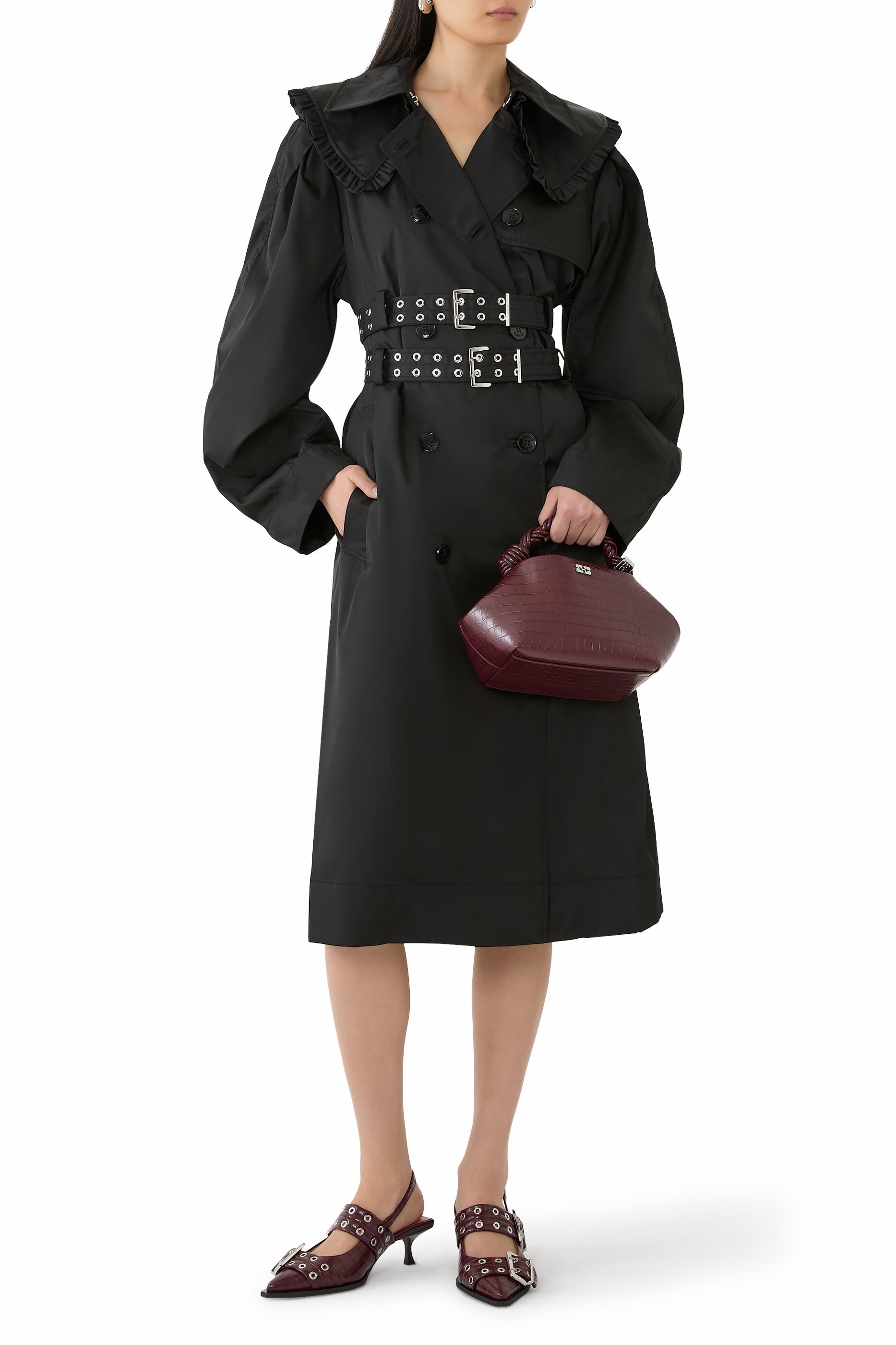  Feminine 30 Buckle Ballerinas