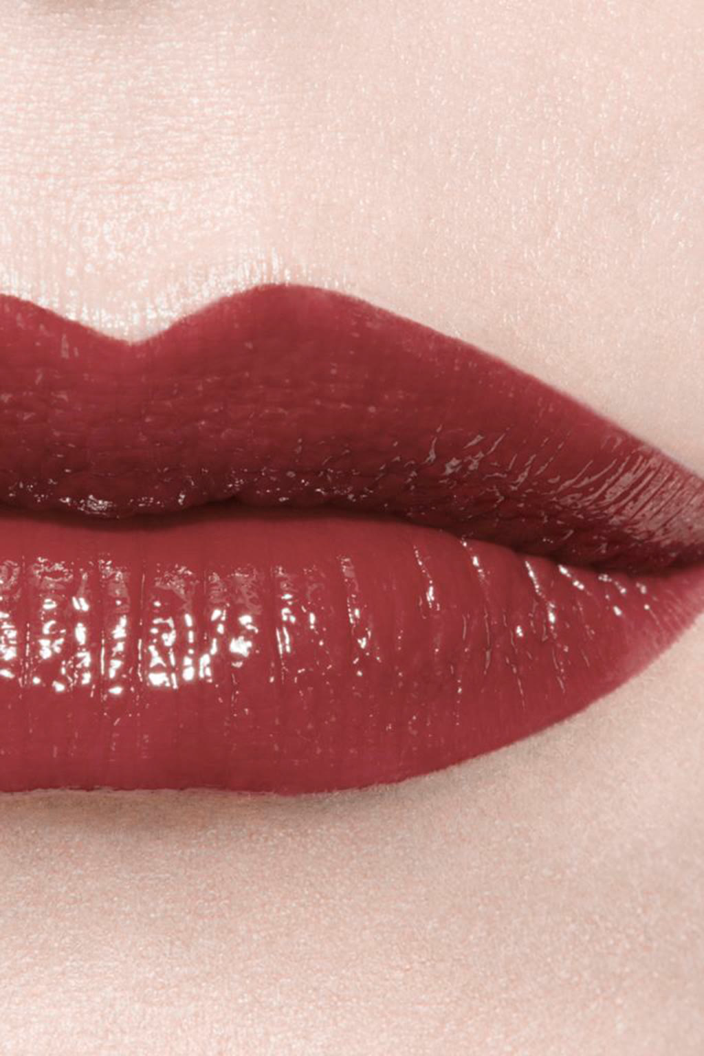 ROUGE COCO BLOOM Hydrating And Plumping Lipstick. Intense, Long-Lasting Colour And Shine