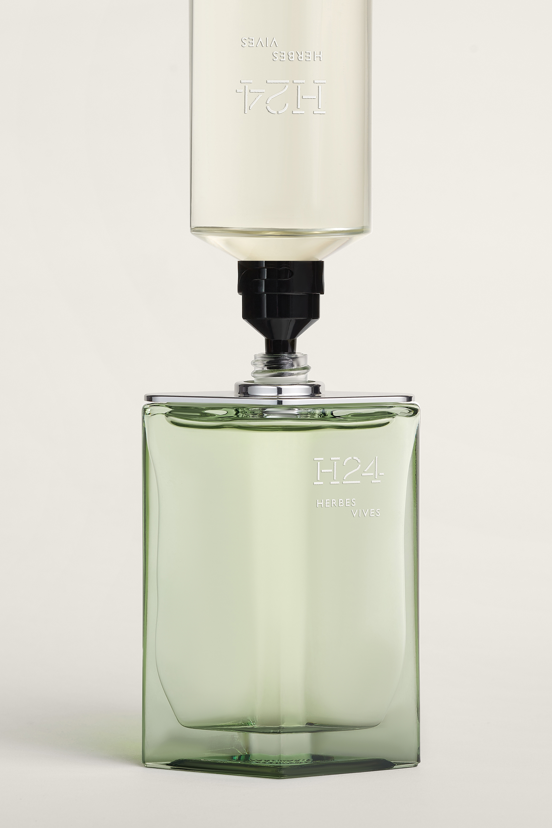 H24 HB  Eau de Parfum  Refillable Spray