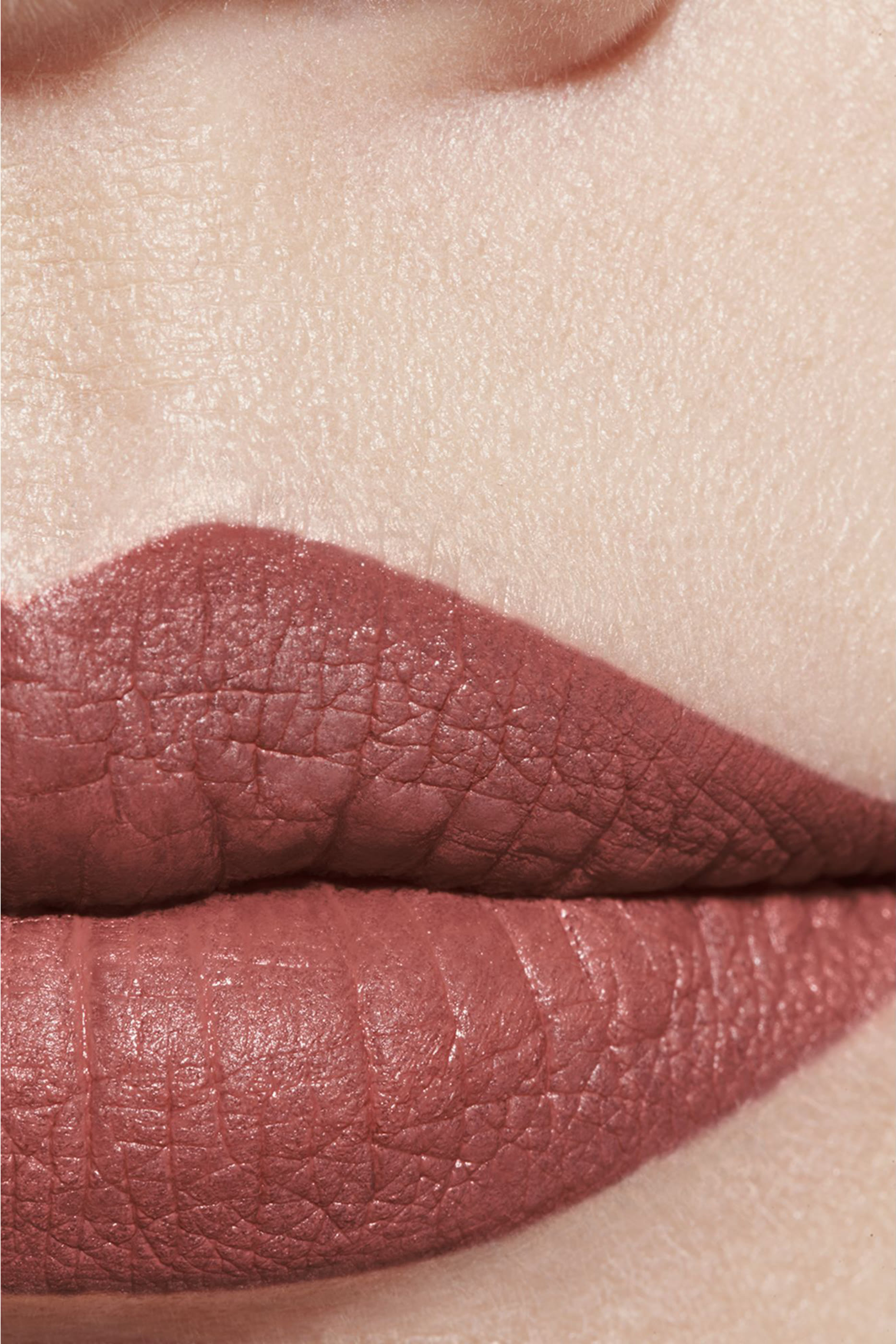 Rouge Allure Velvet Luminous Matte Lip Colour