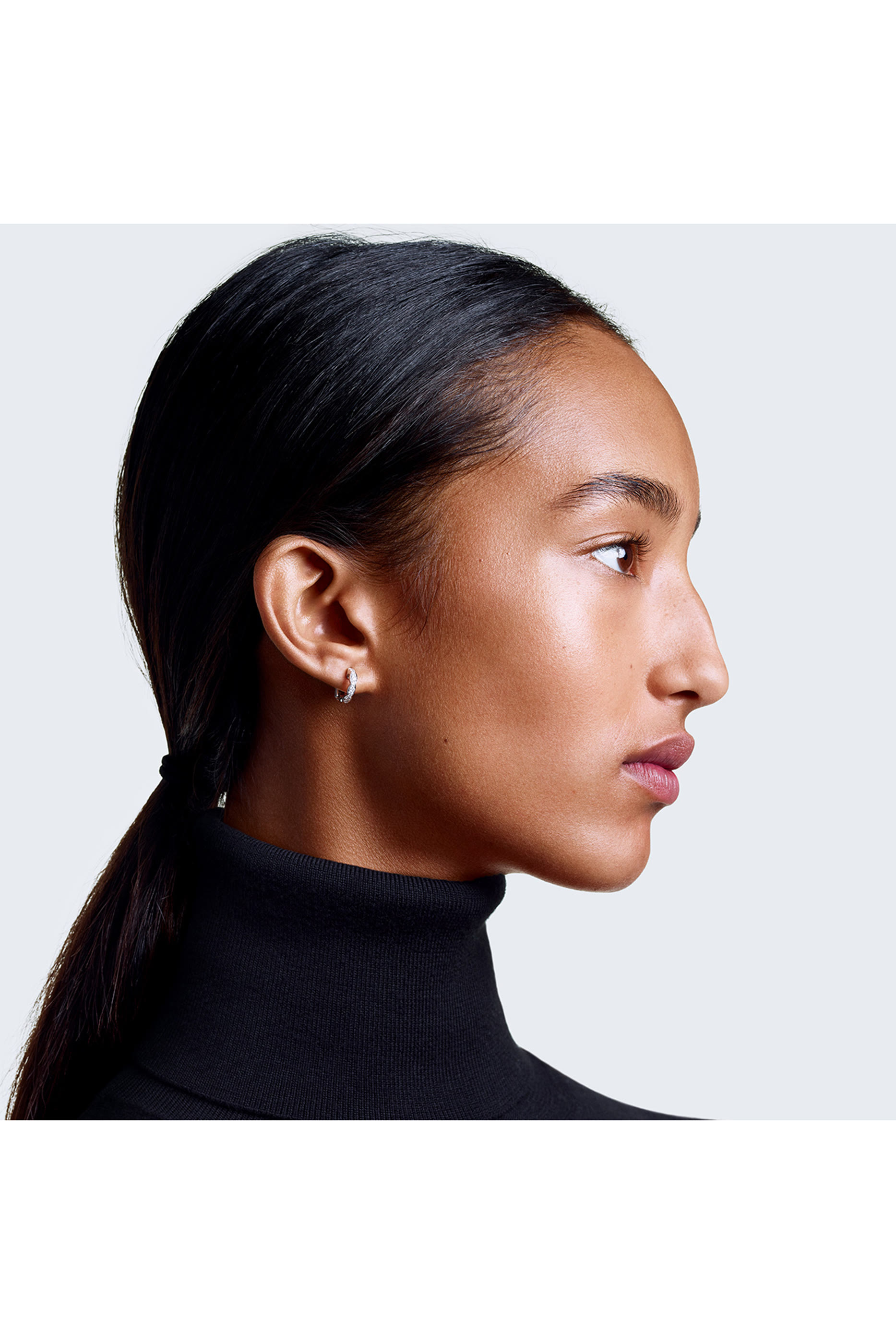 N&deg;1 DE CHANEL REVITALISING FOUNDATION Illuminates - Hydrates - Protects