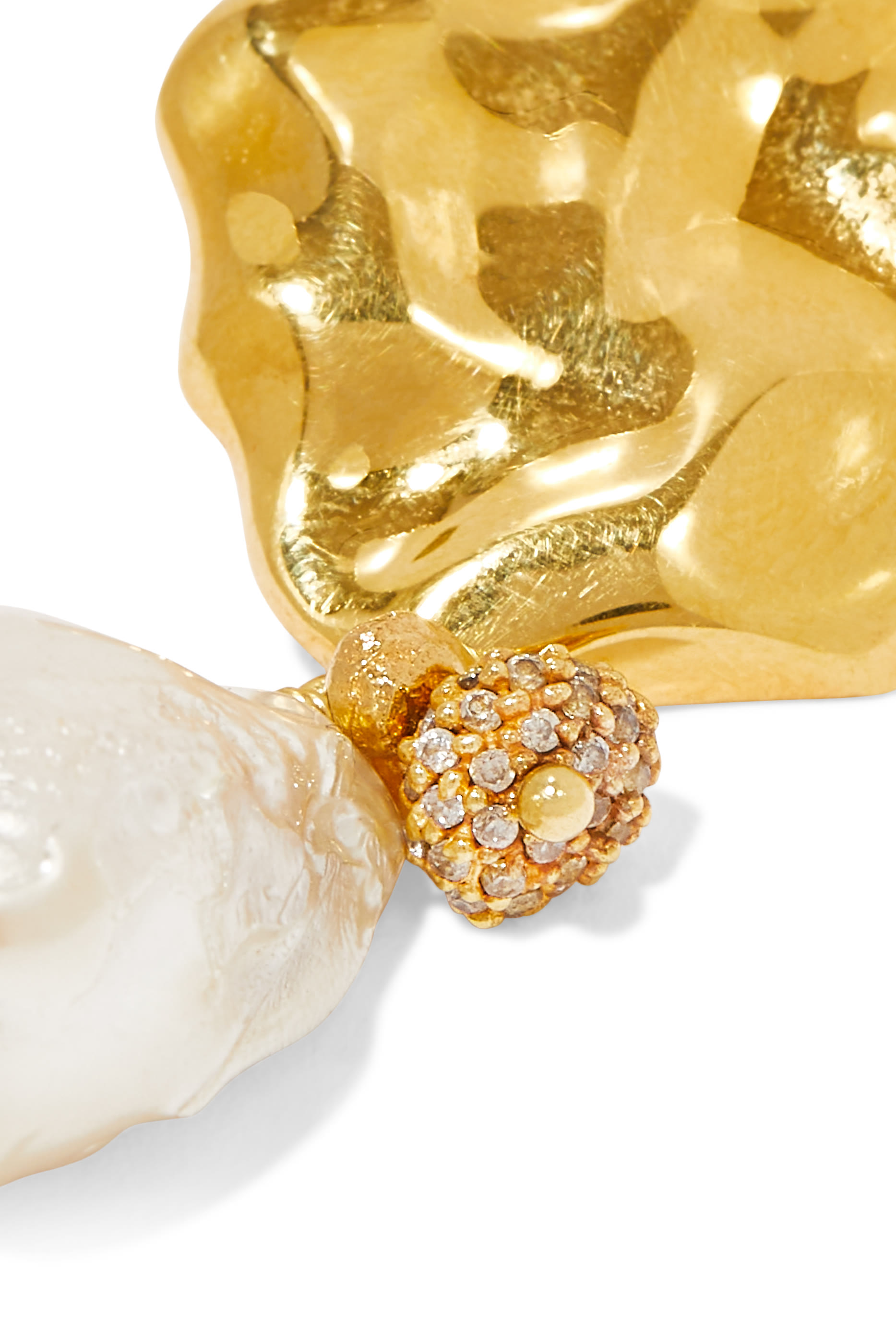 Wave Stud Pearl Earrings