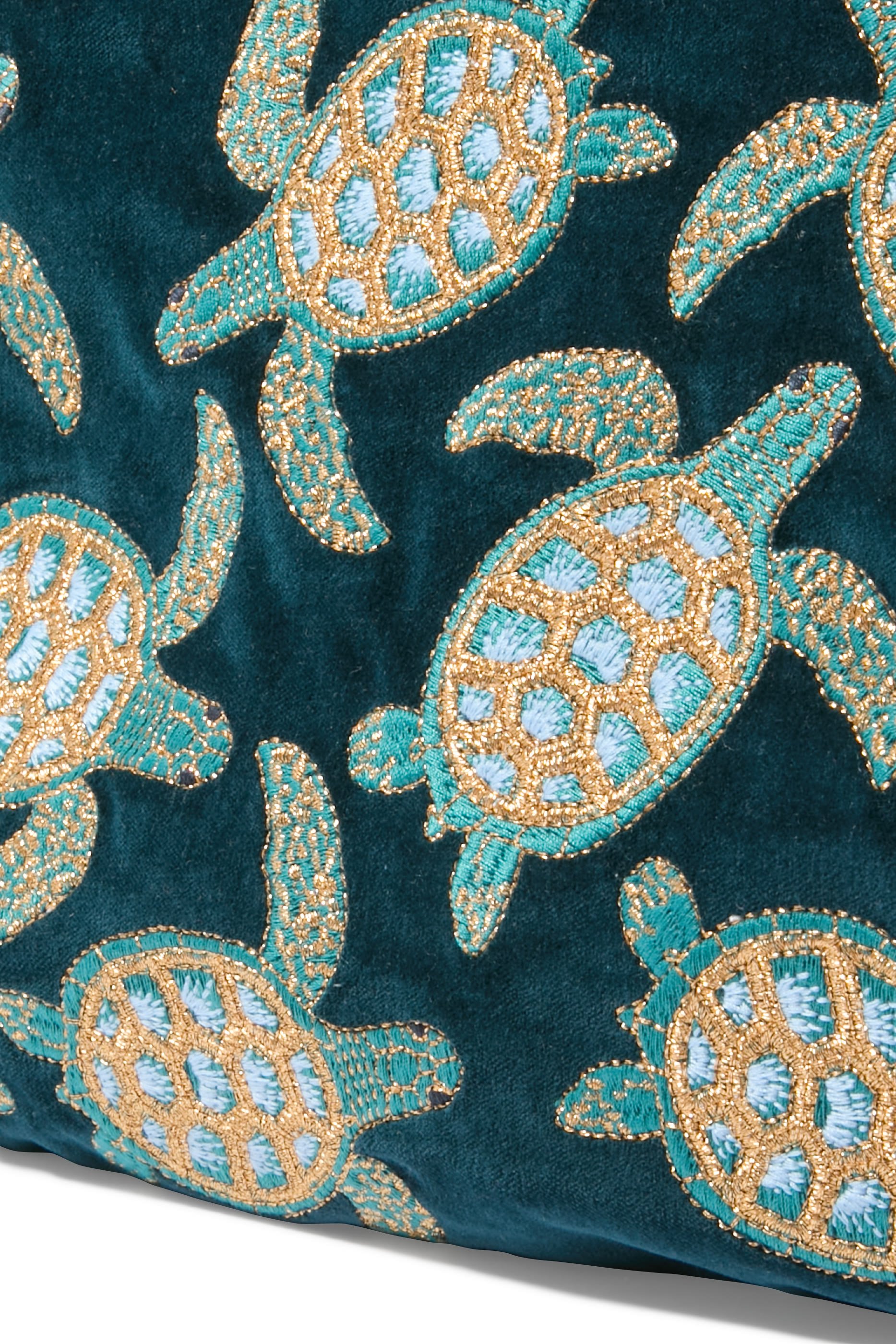 Turtle Conservation Everyday Pouch 