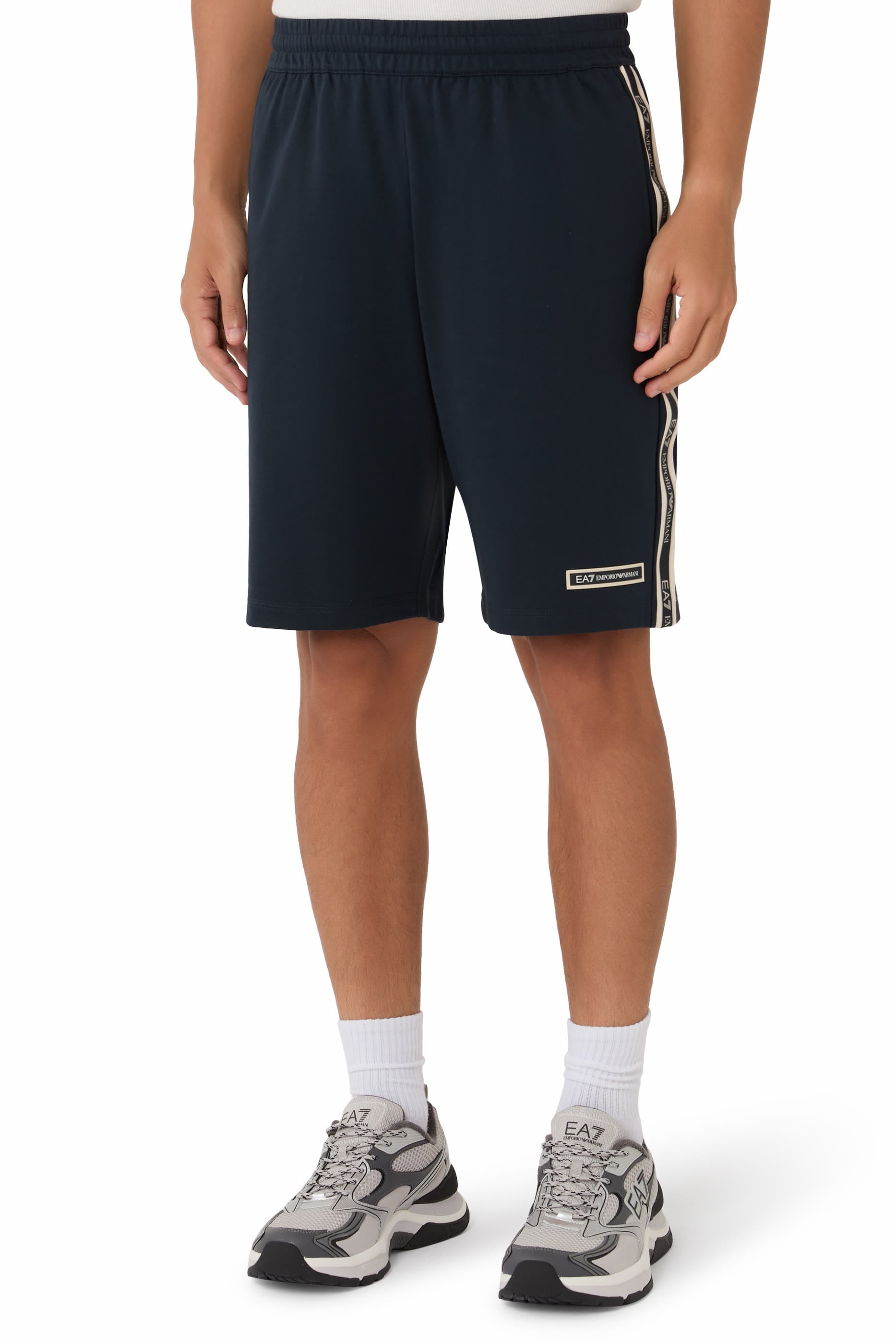 EA7 Train Logo Series Shorts 