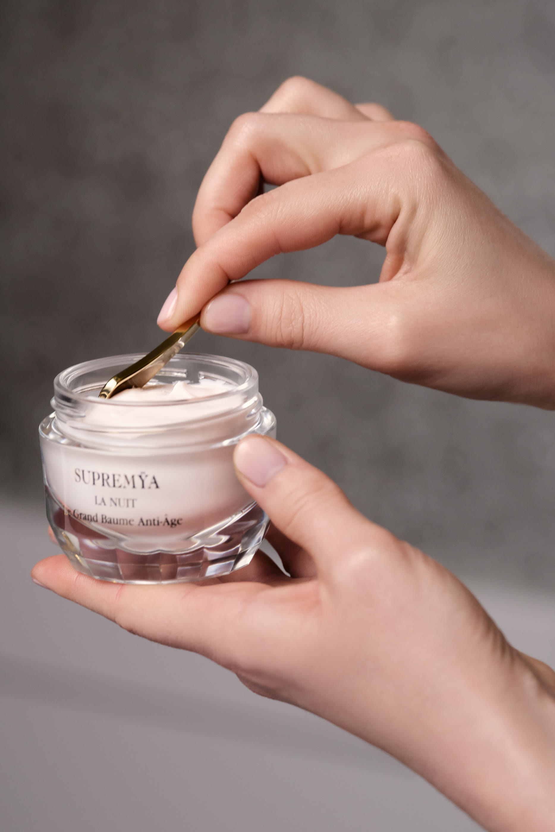 Supremÿa At Night The Supreme Anti-Aging Rich Cream
