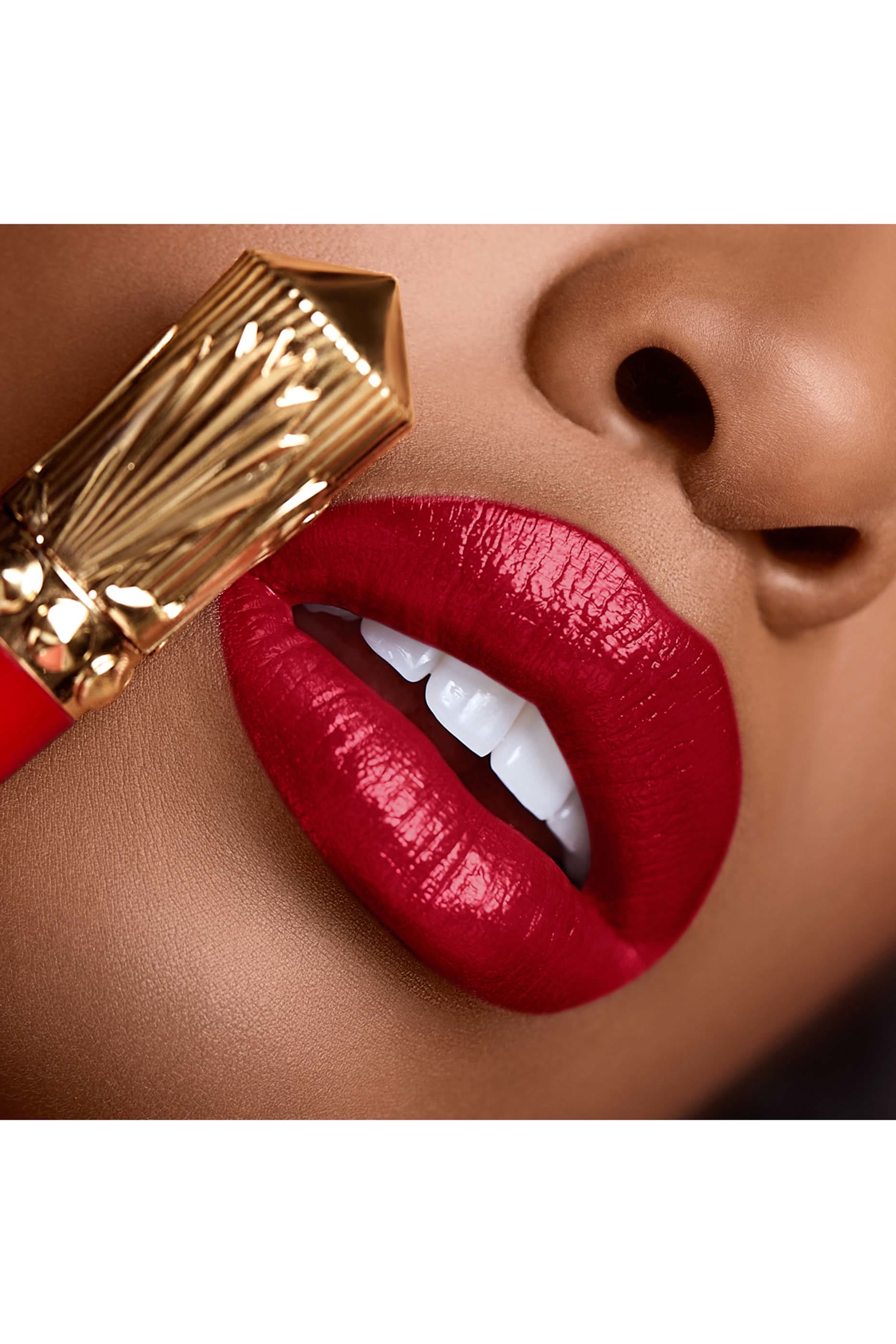 Rouge Stiletto Glossy Shine Lipstick
