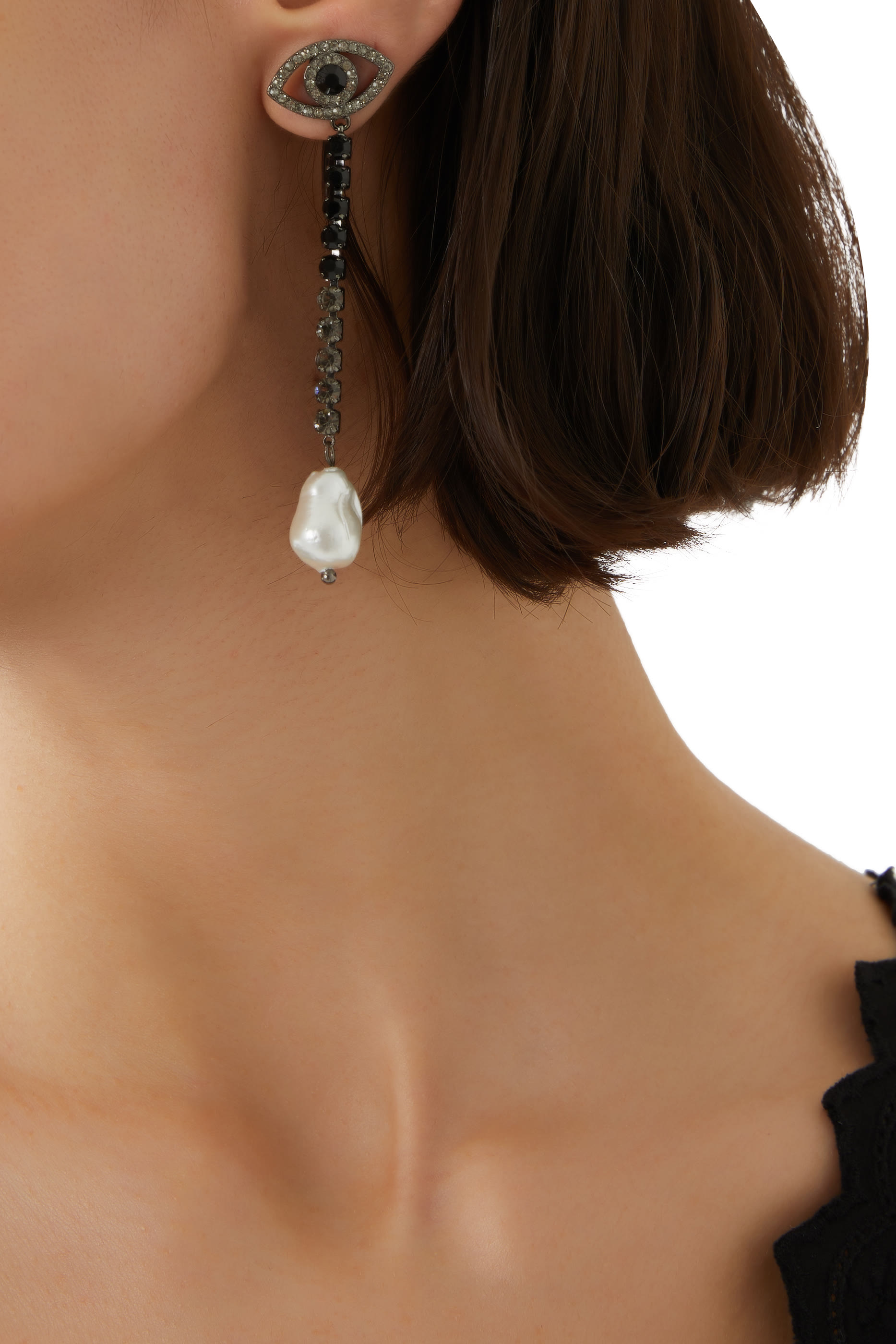 Eye Pearl Linear Earrings