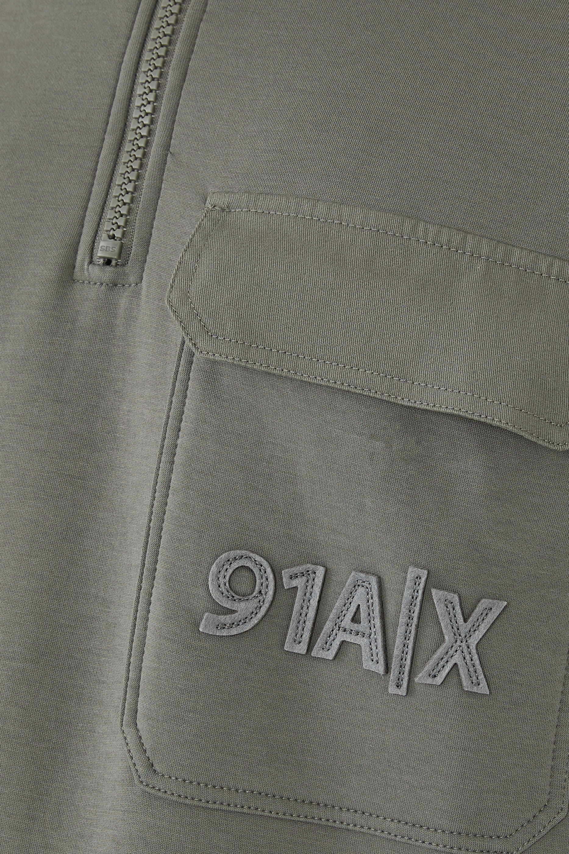 Ninety-One Logo High-Neck Half-Zip Sweatshirt