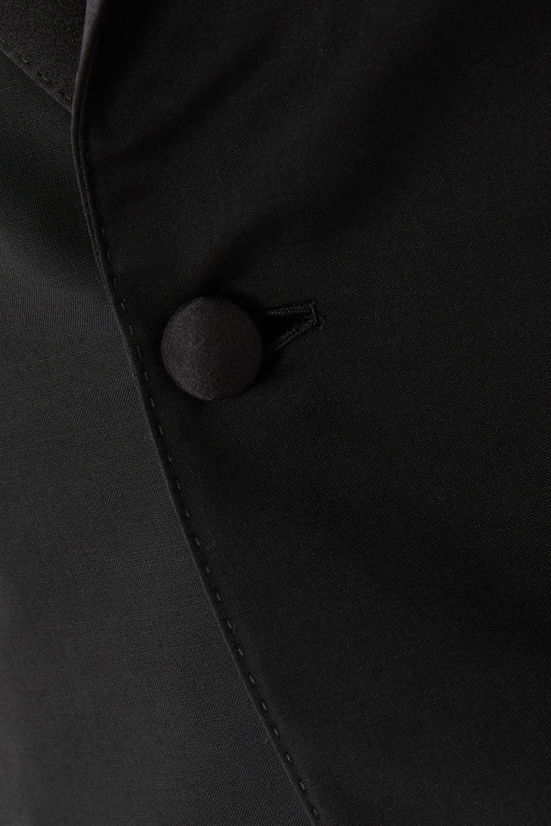 Smoking Trevi Tuxedo