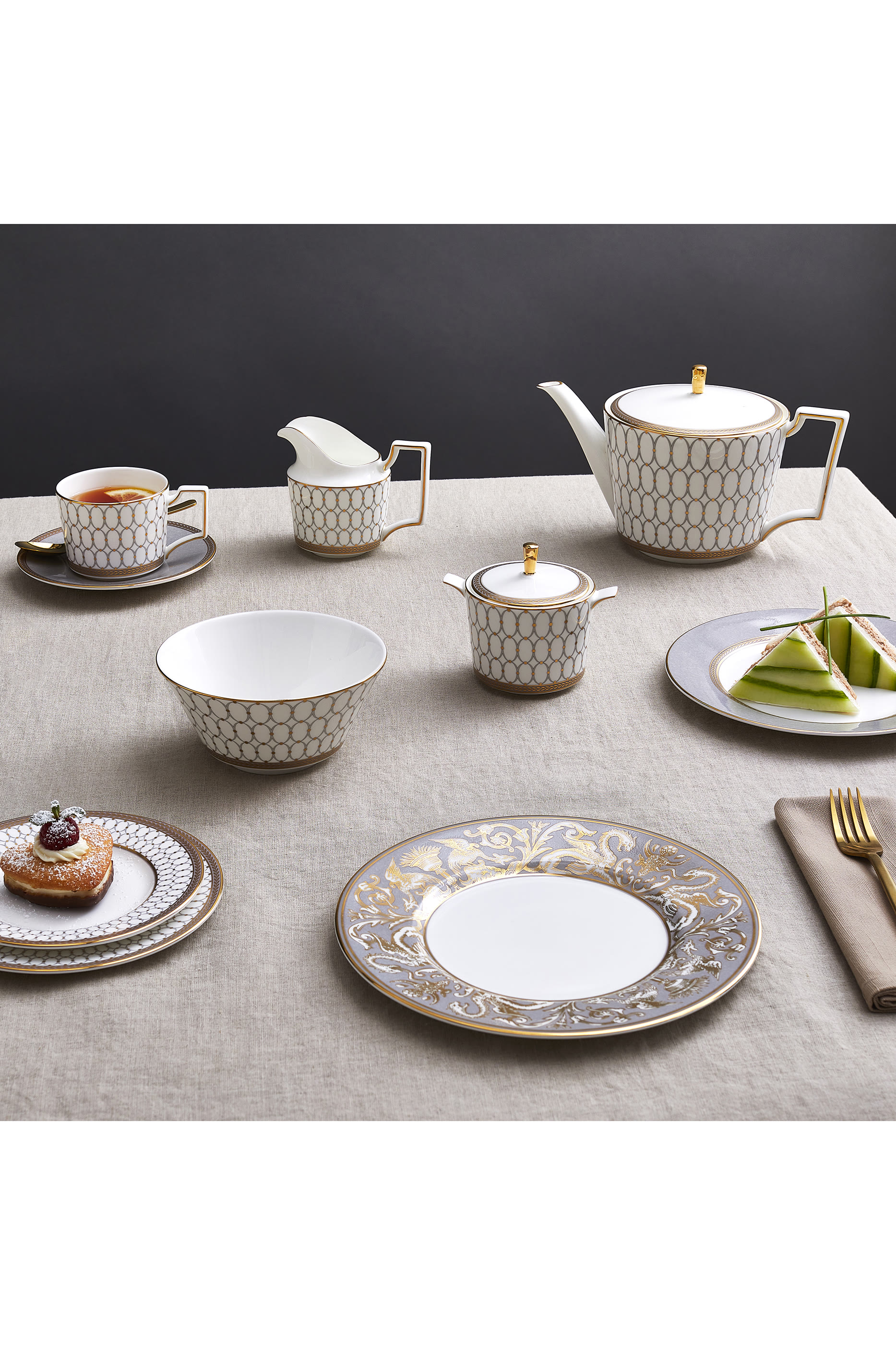 Renaissance Grey Teapot