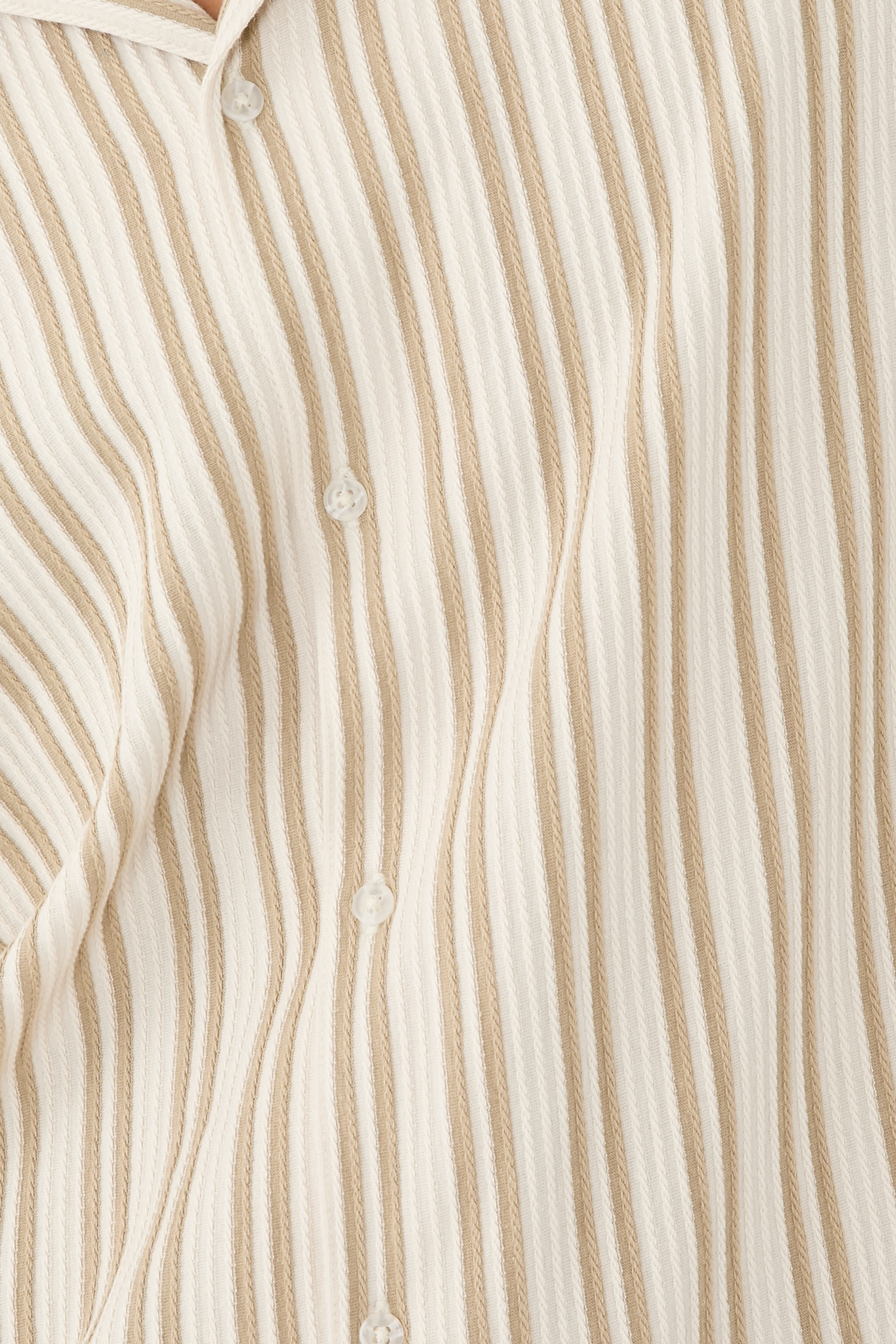  Jacquard Stripe Button-Front Shirt