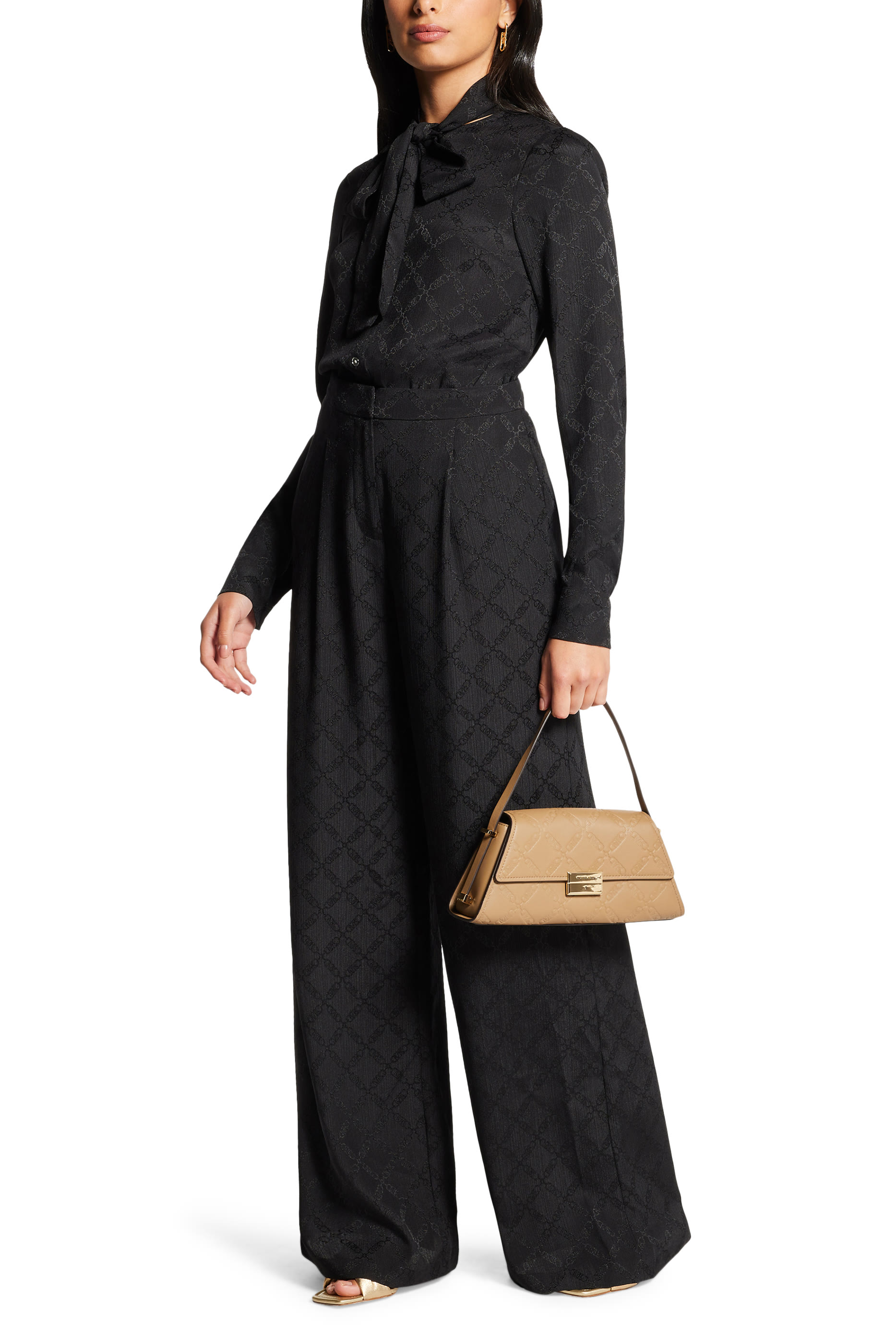  Ludlow Medium Leather Shoulder Bag