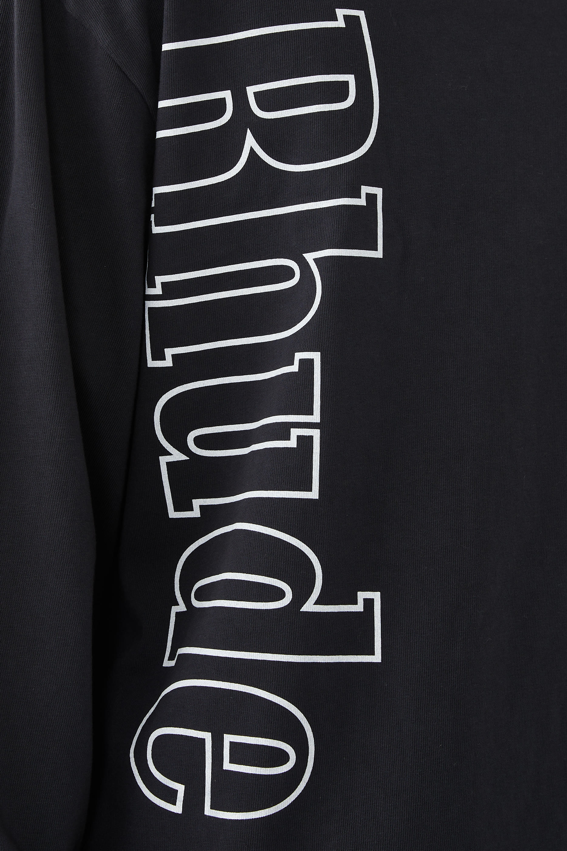 Side Logo Long Sleeve T-Shirt