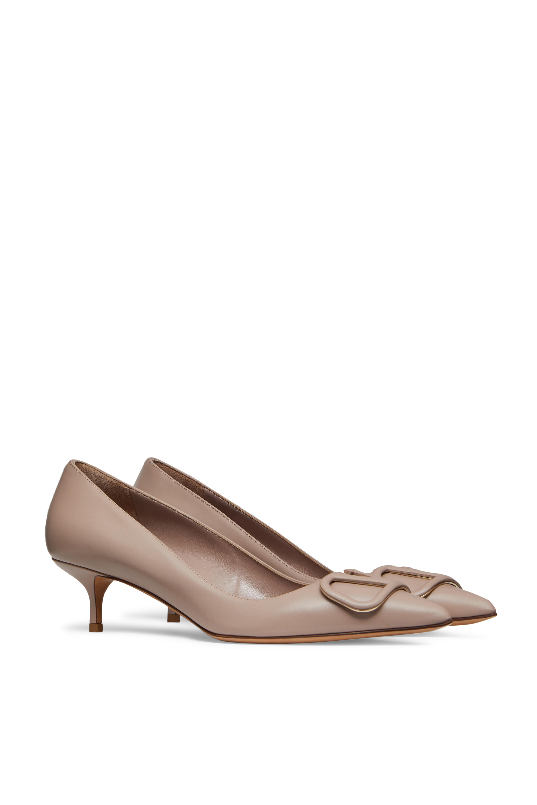 Valentino Garavani V Logo Signature Pumps
