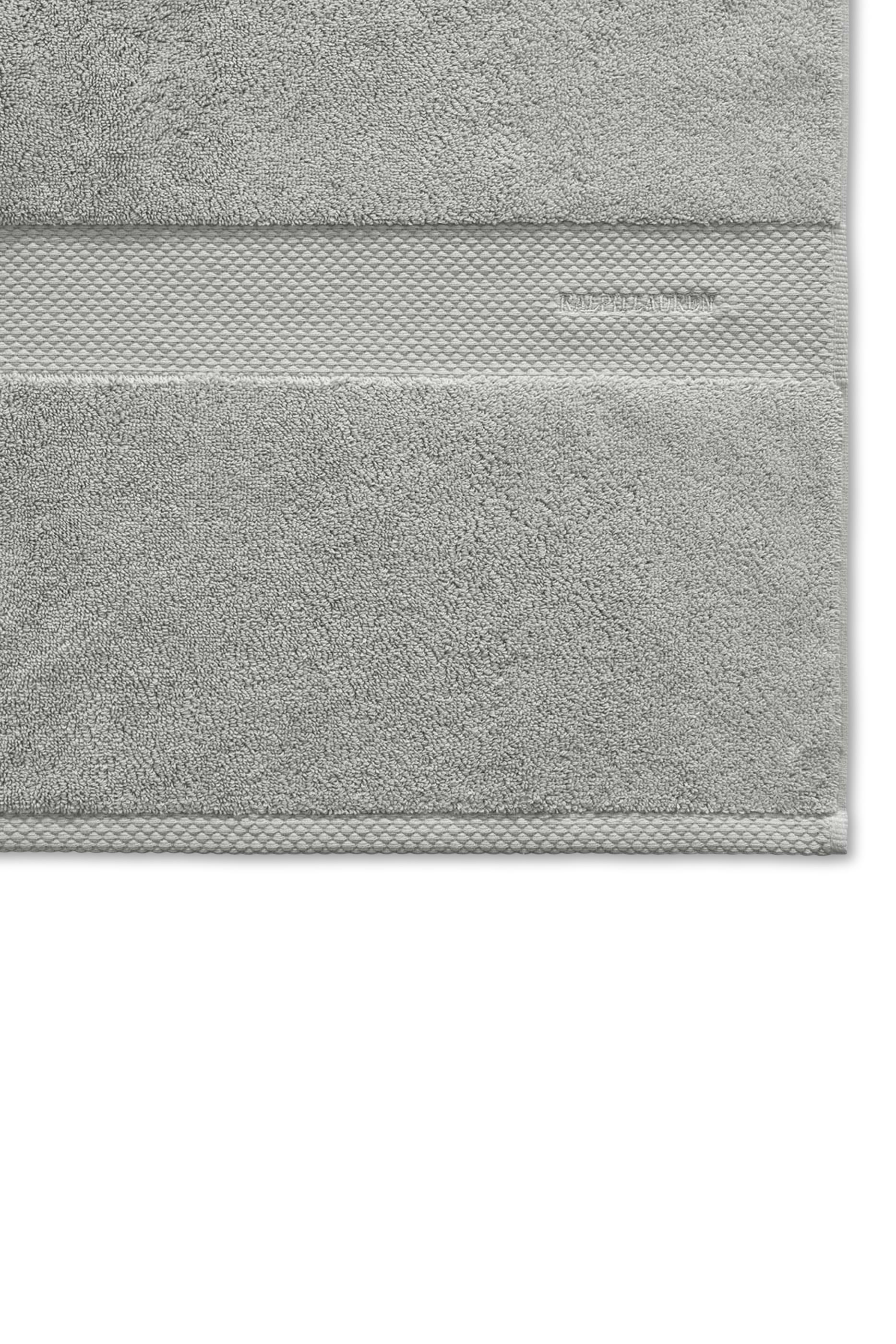 Avenue Bath Collection