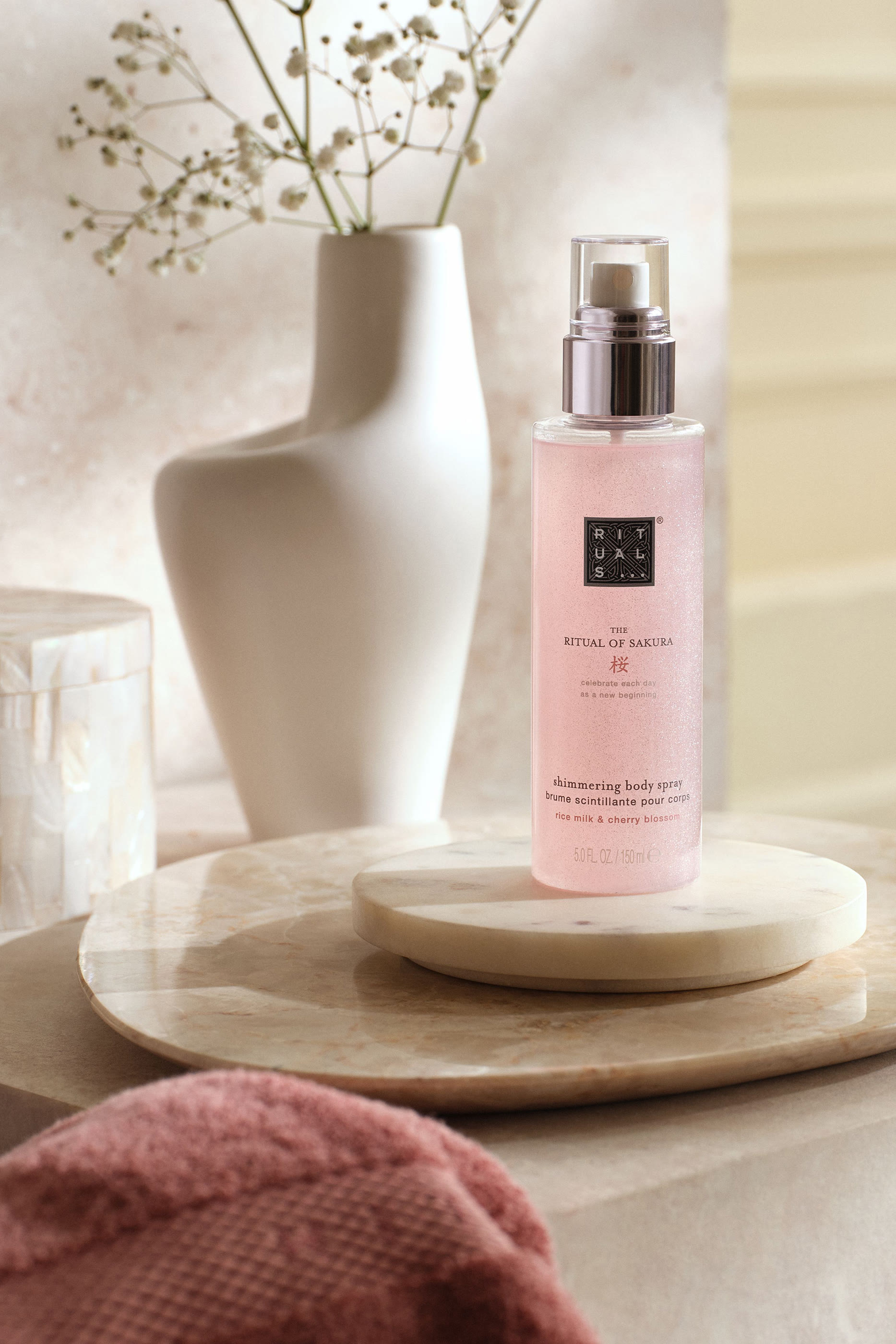The Ritual of Sakura Shimmering Body Spray