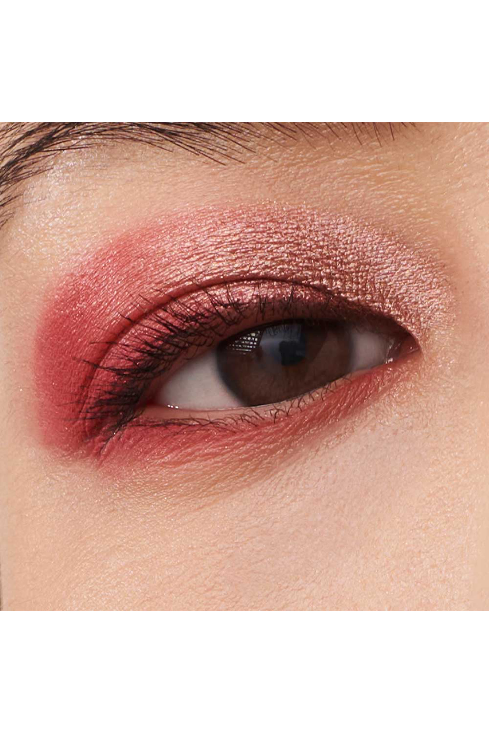 Dimensions Durable Multi-Effect Eyeshadow Palette