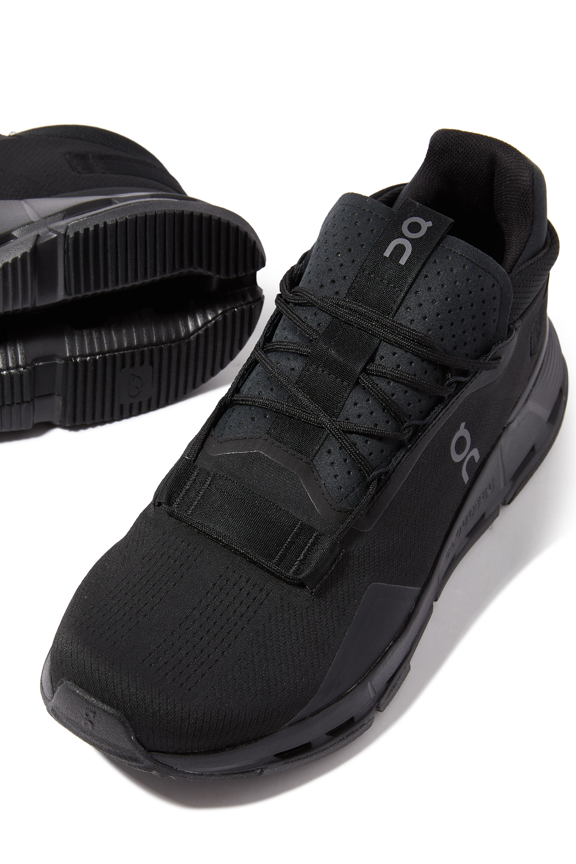 Mens Cloudnova 2 Sneakers