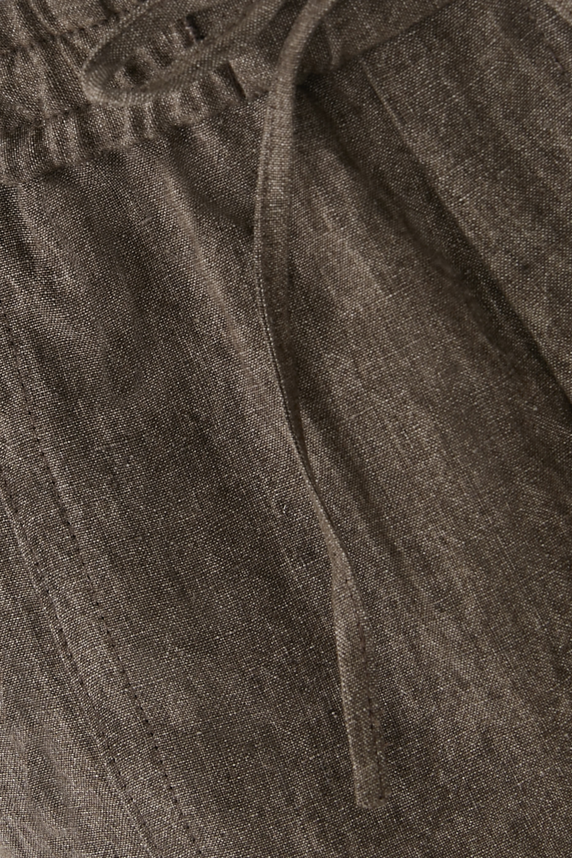 Elastic Waistband Shorts