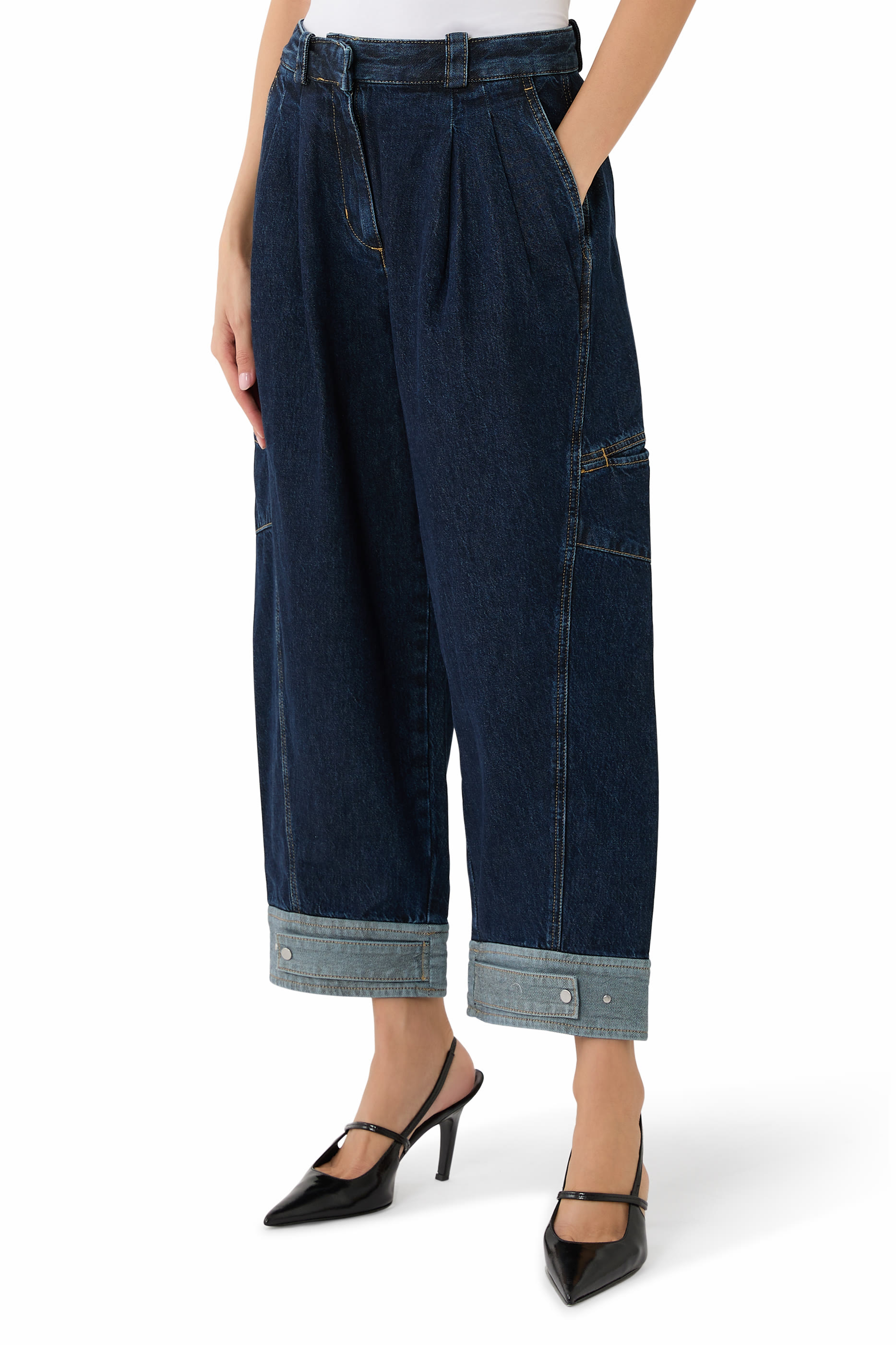 Curved Wide Leg Cropped Jeans