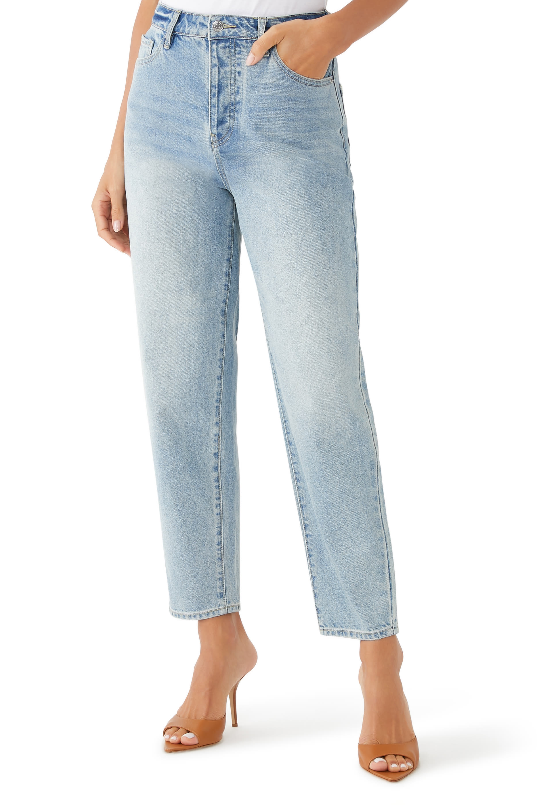 Carrot-Fit Straight-Leg Denim Jeans
