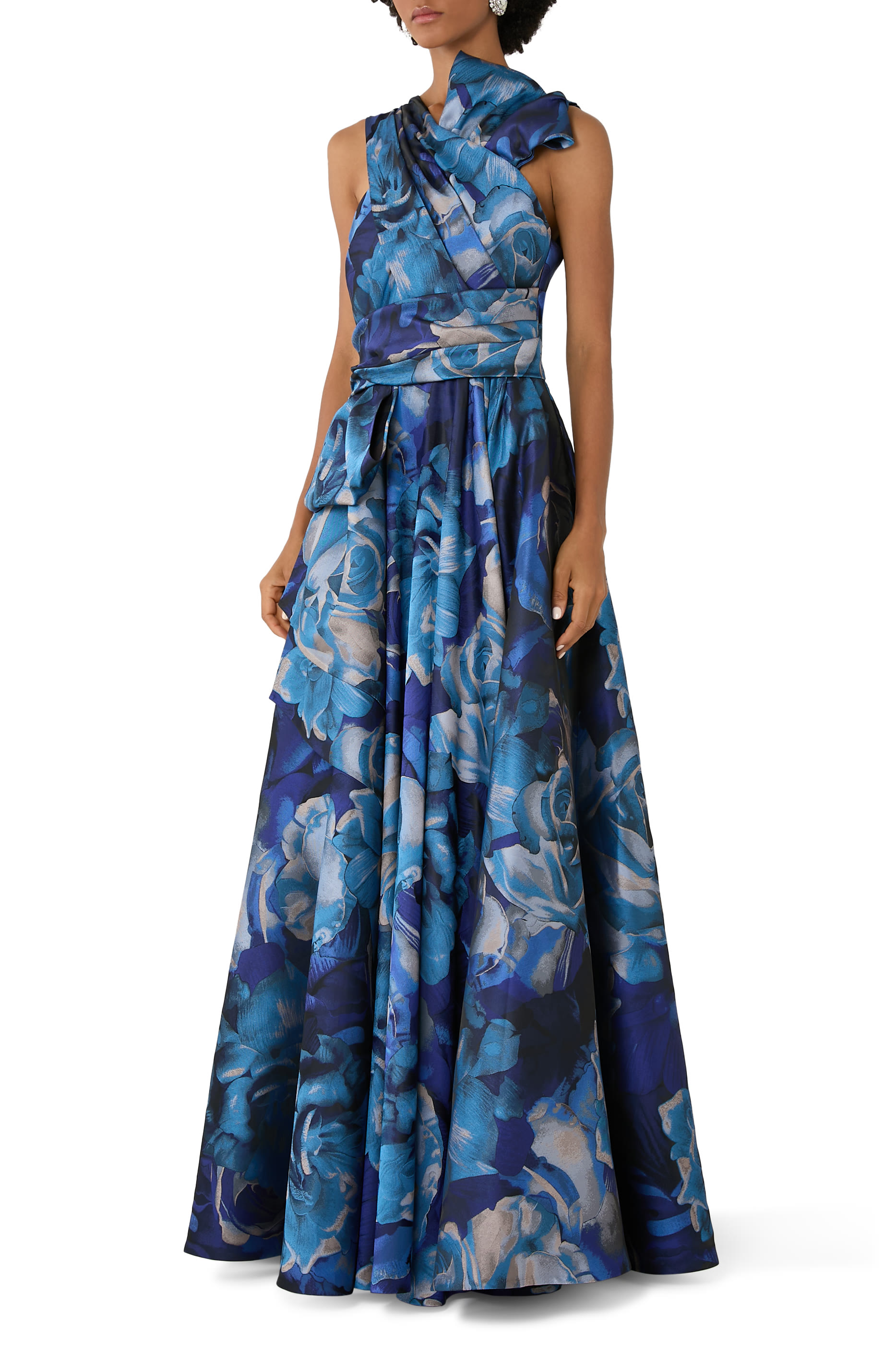  Sleeveless Evening Dress 