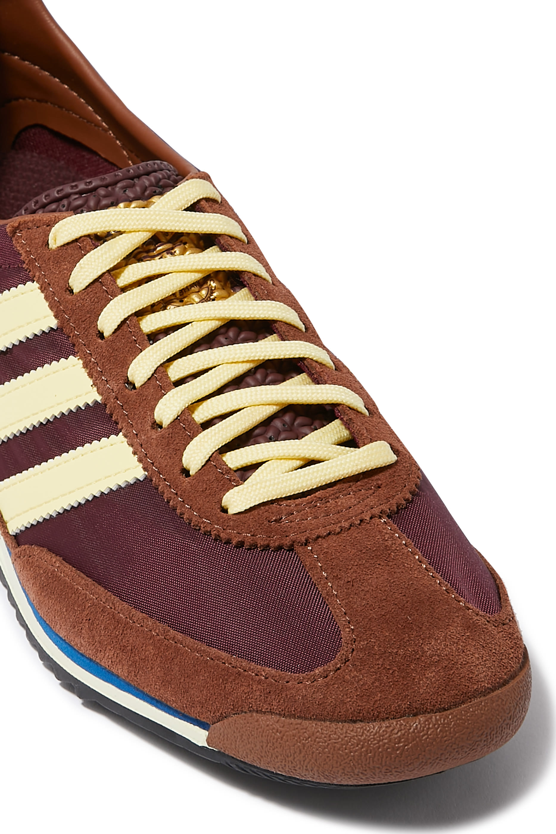 SL 72 Low-Top Sneakers