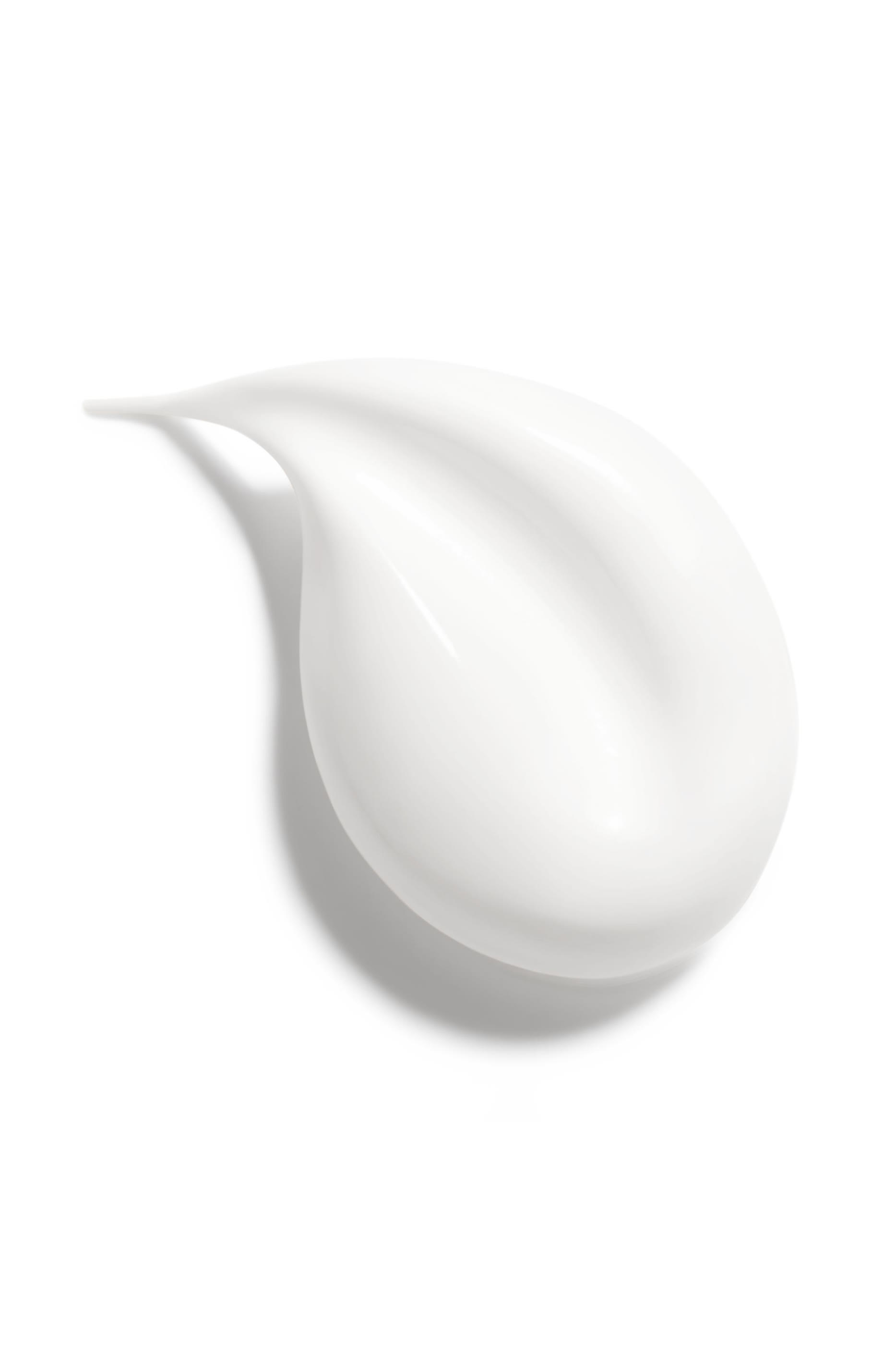 UV Essentiel Complete Uv Protection Sunscreen Antioxidant – Anti-Pollution Broad-Spectrum SPF 50