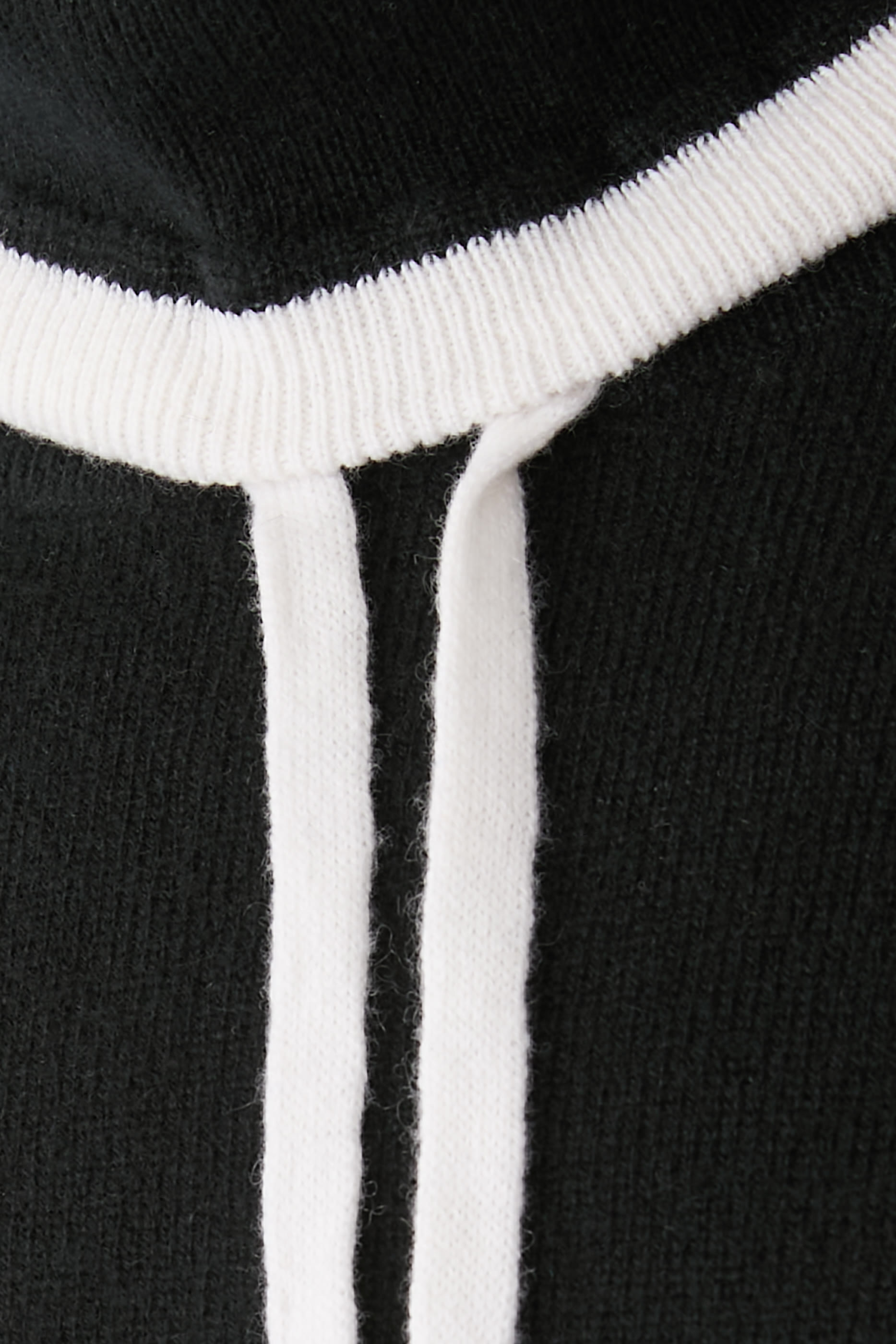 Funnel Neck Cashmere Jumper