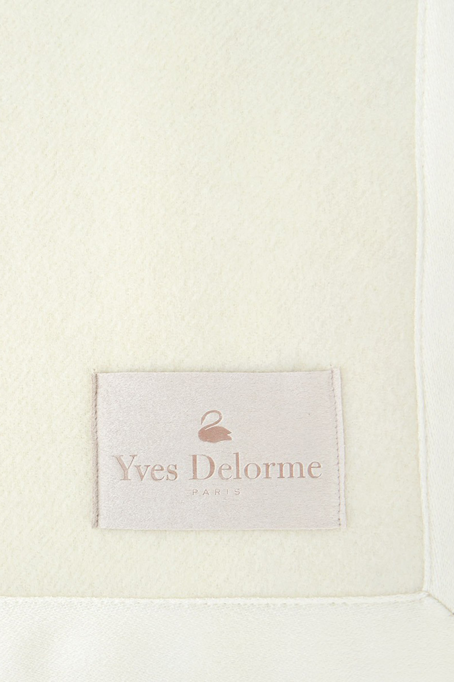 Nymphe Nacre Blanket