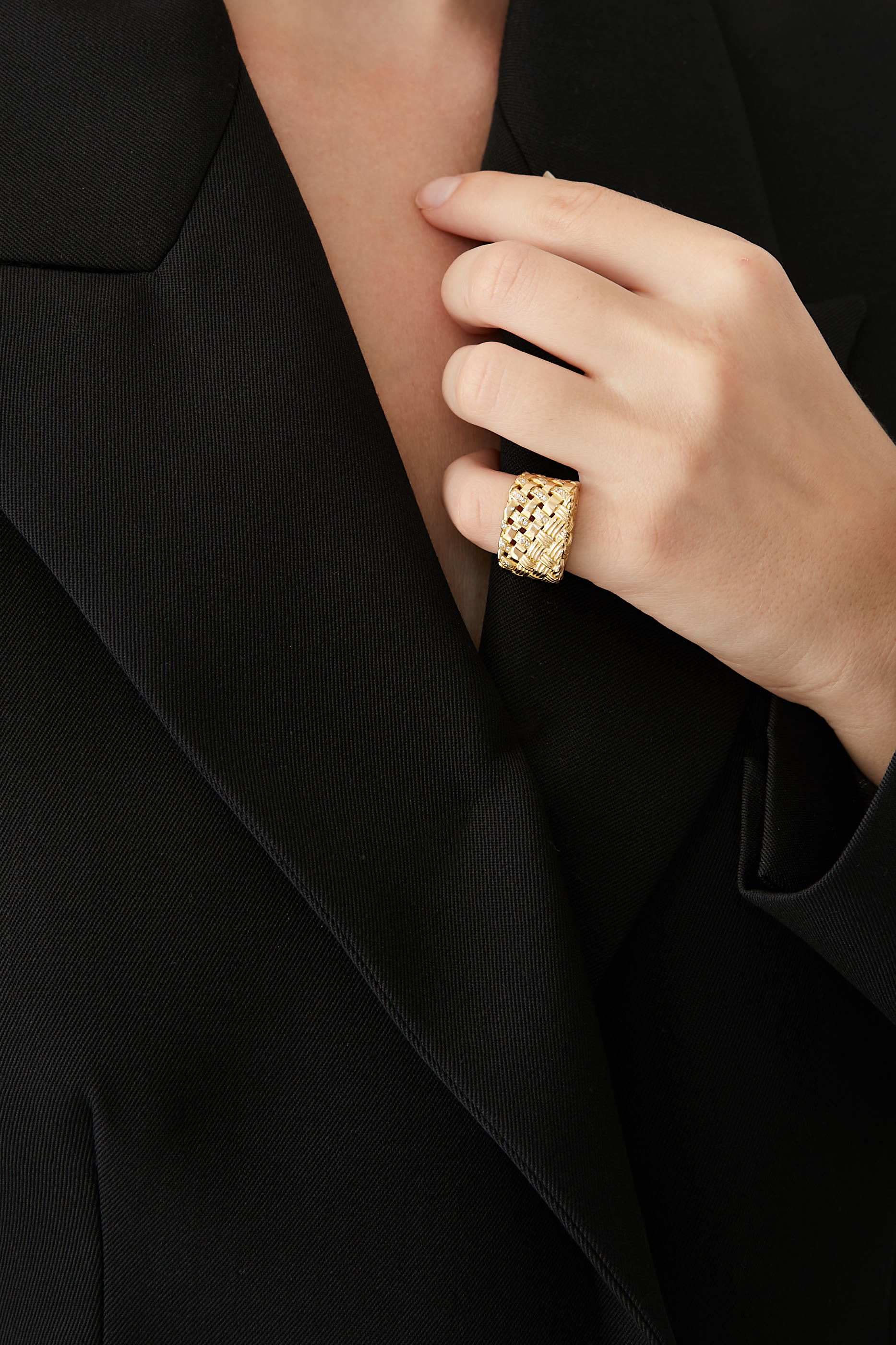 Blanca Ring, 18k Yellow Gold & Diamonds