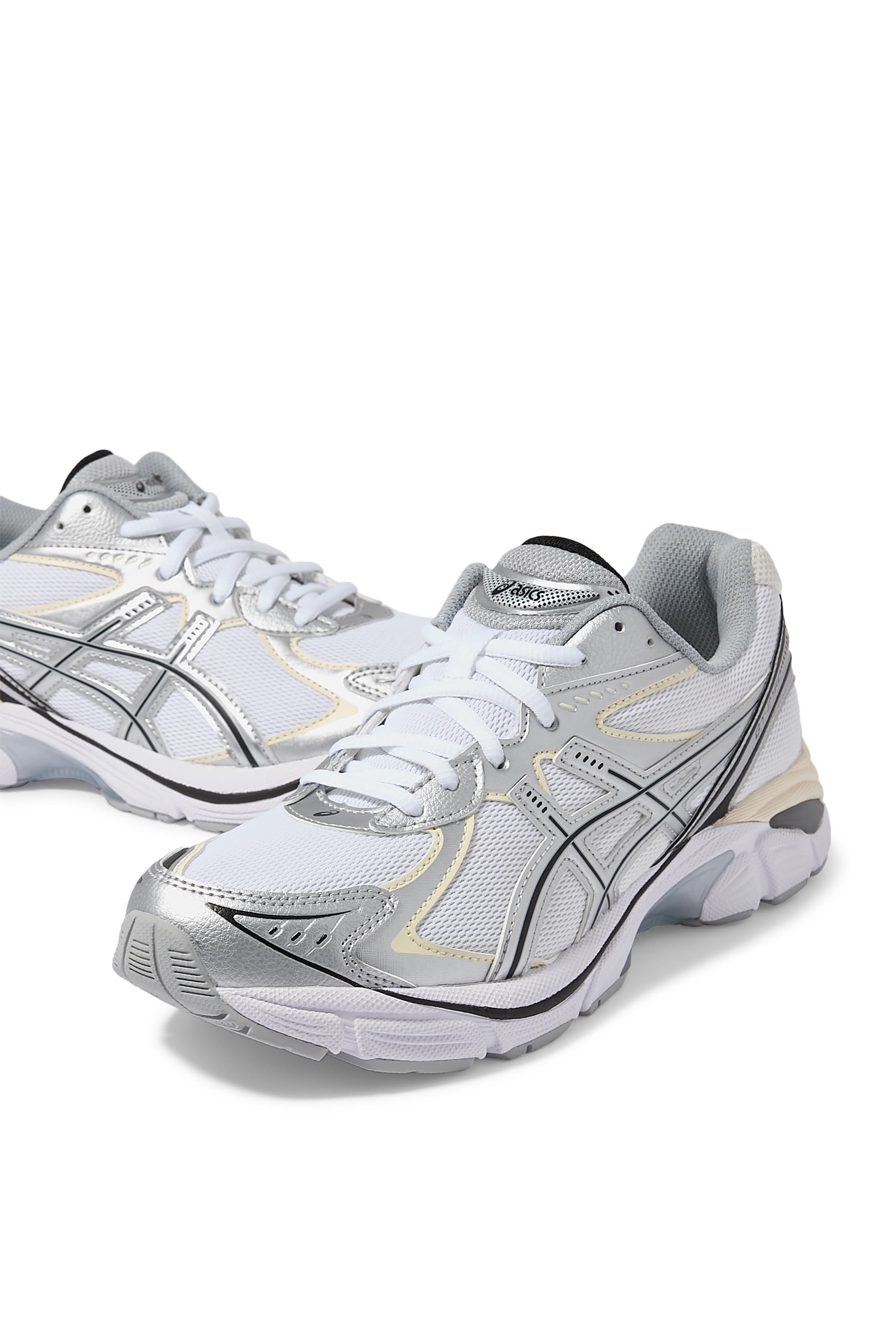 GT-2160 Low Top Sneakers