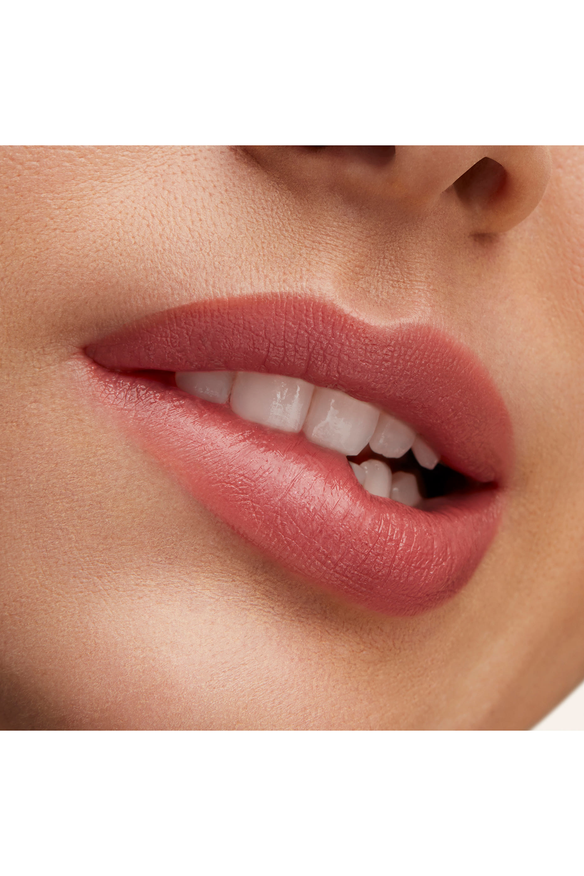 Lustreglass Sheer-Shine Lipstick 