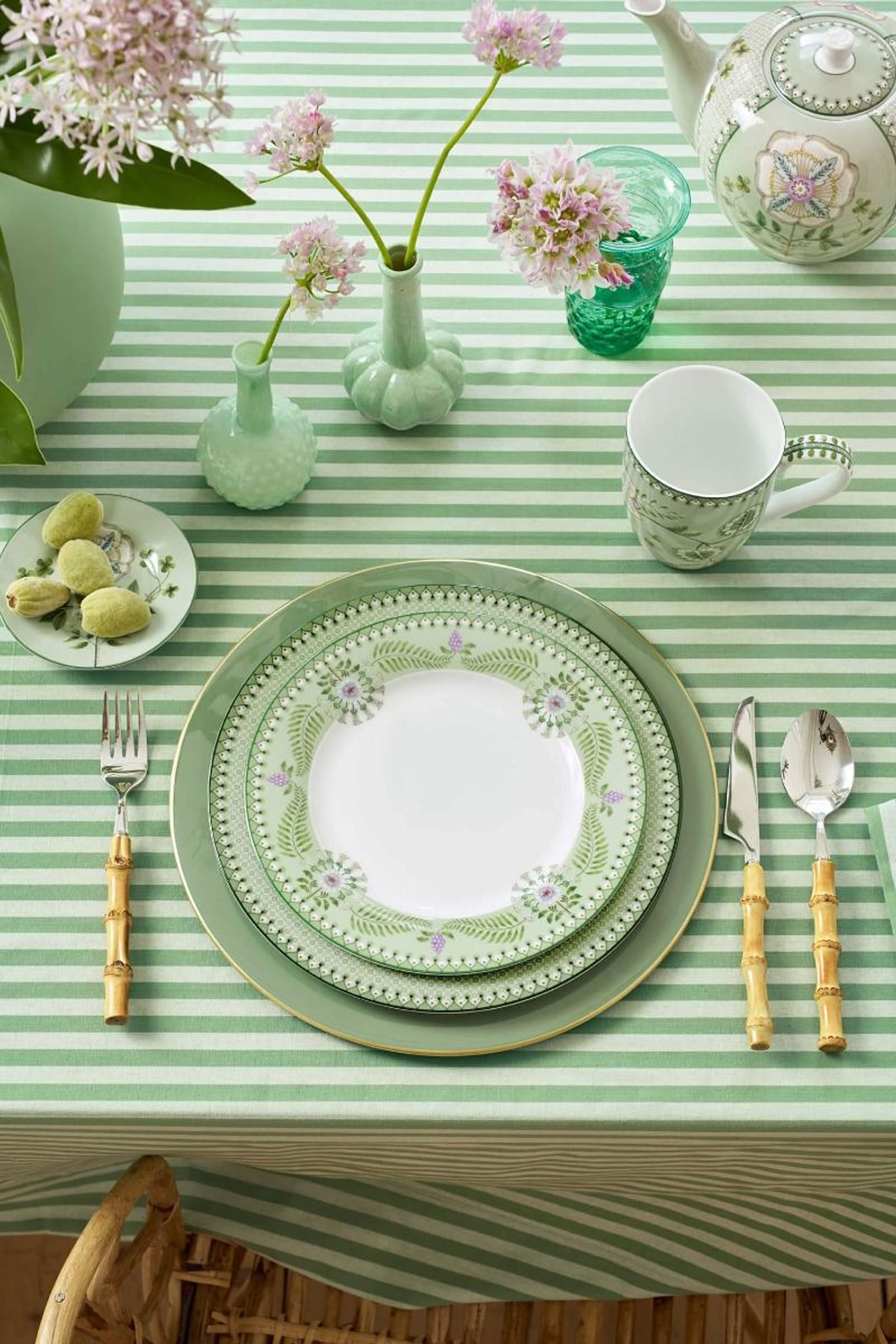 Lily & Lotus Breakfast Plate