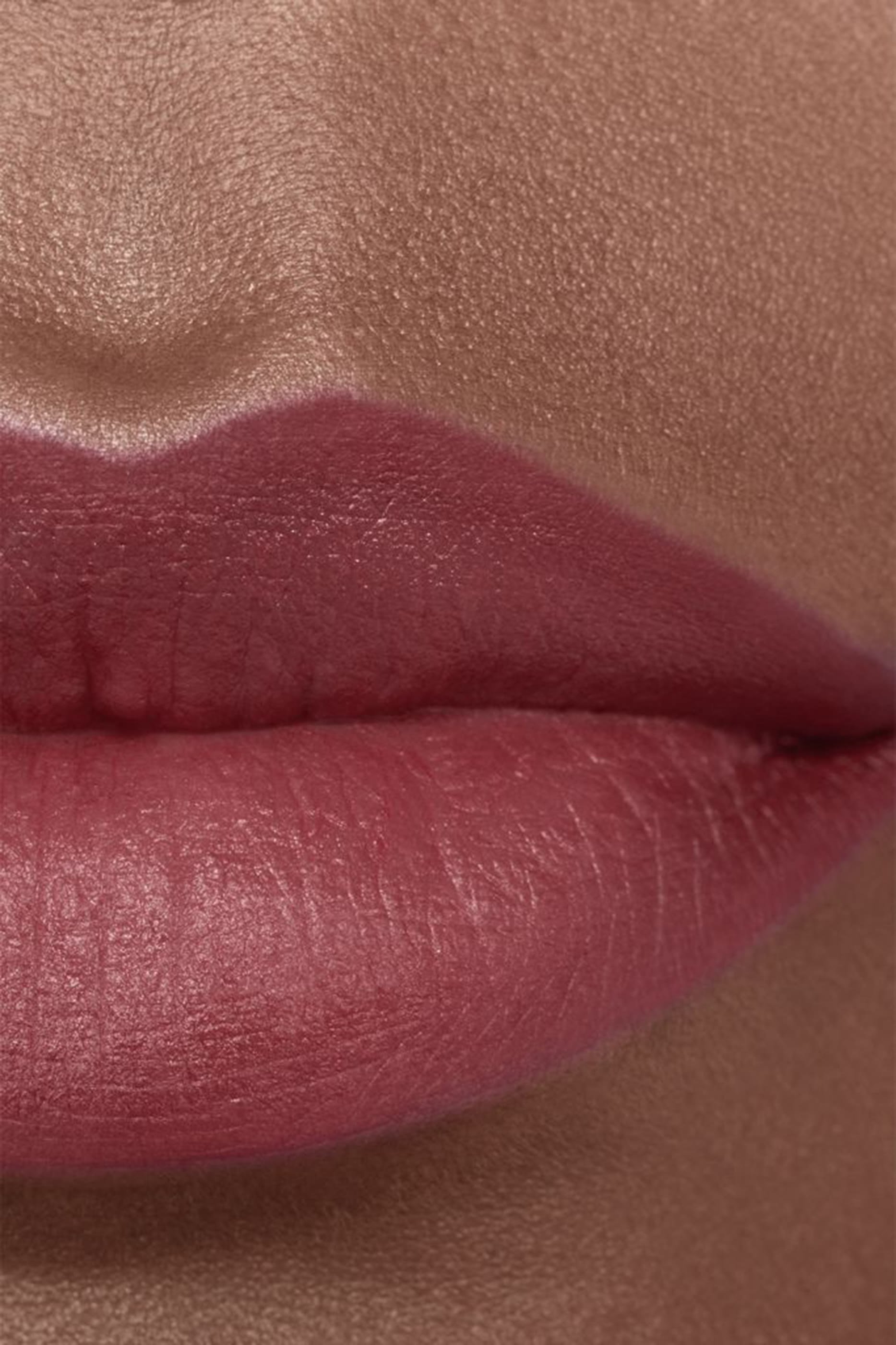 Rouge Allure Velvet Luminous Matte Lip Colour