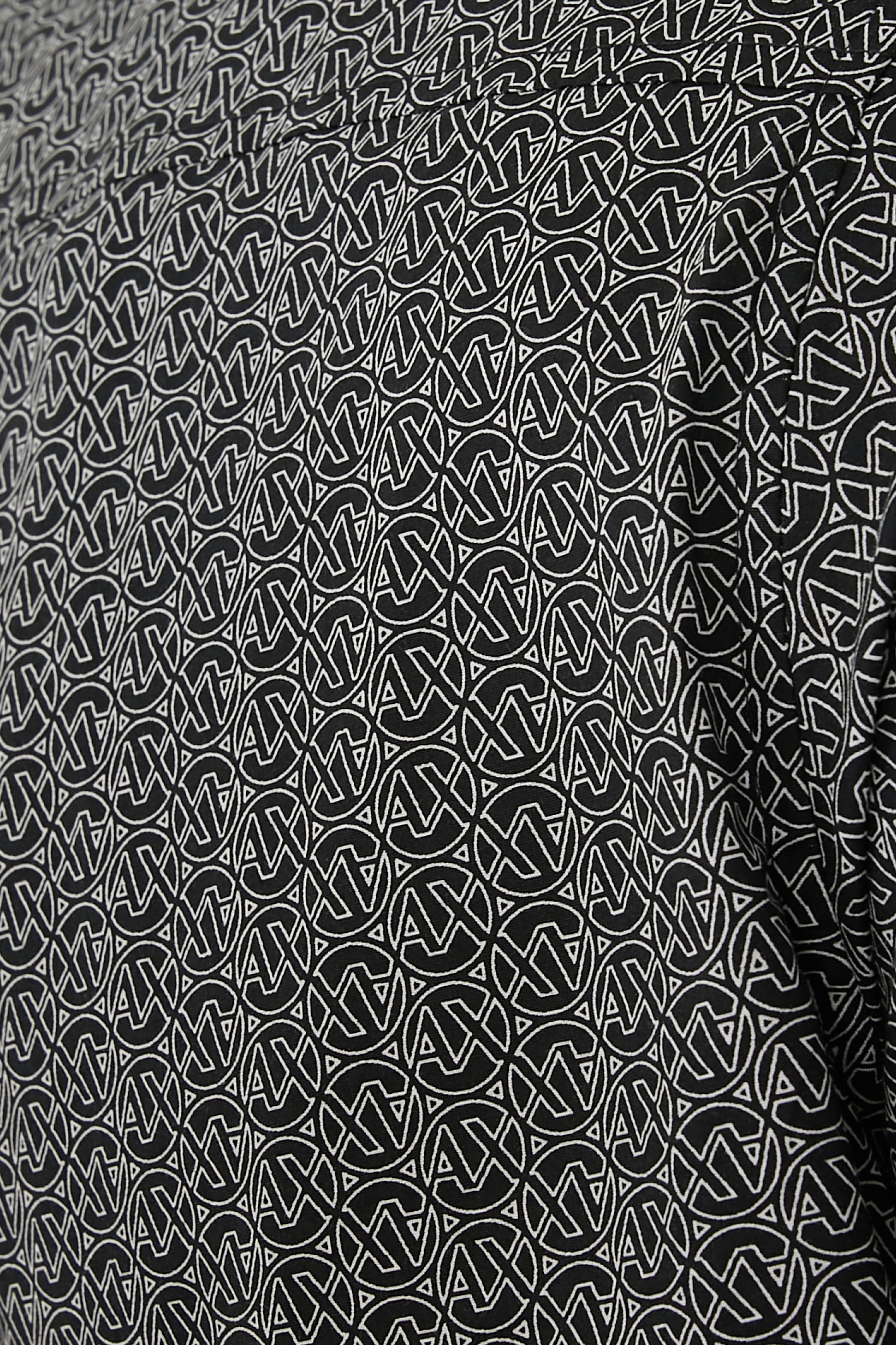 Arrow Long Sleeves Shirt