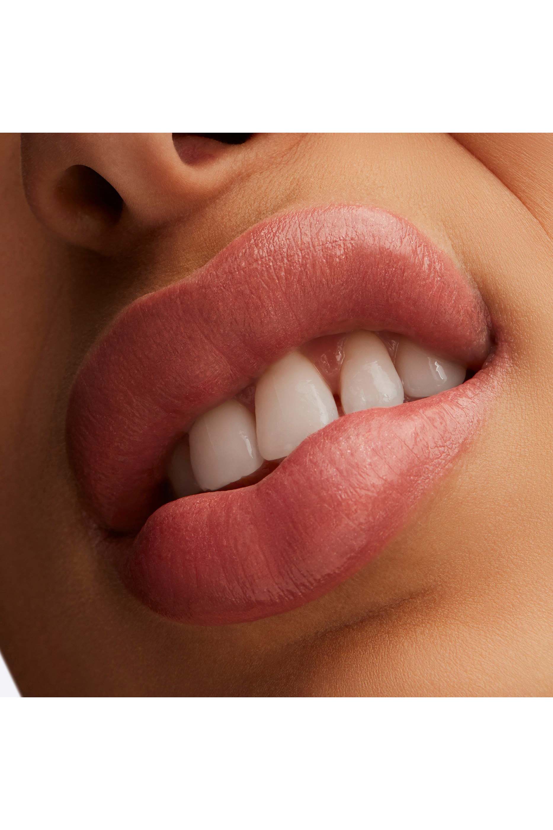 Lustreglass Sheer-Shine Lipstick 