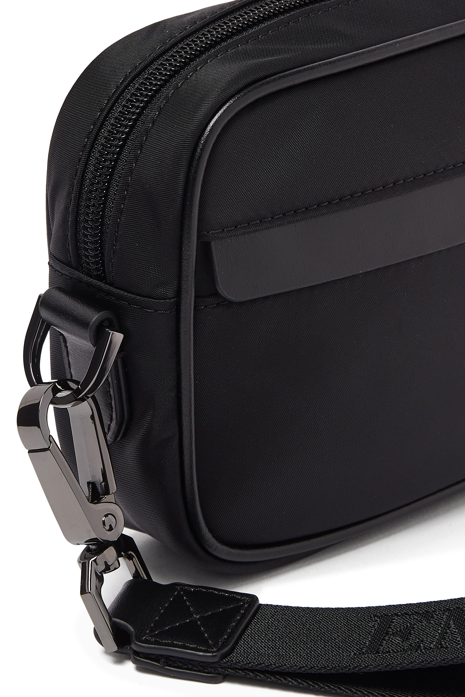 Metal Eagle Logo Nylon Beauty Case