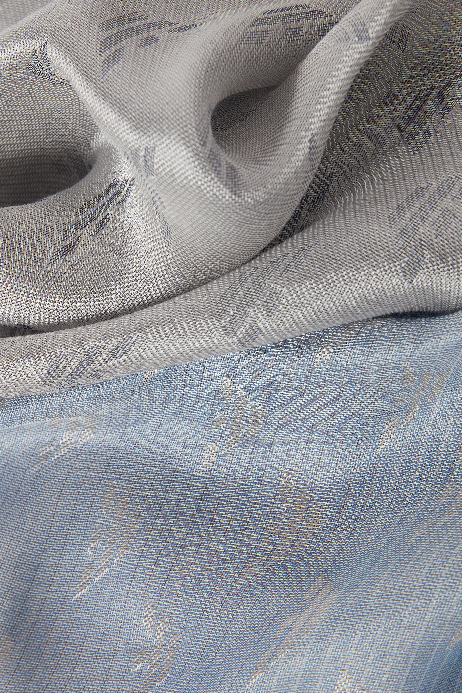 SCARF 180X75 CONTRASTED MICRO EAGLE LOGO AO:LIGHT GREY:One Size