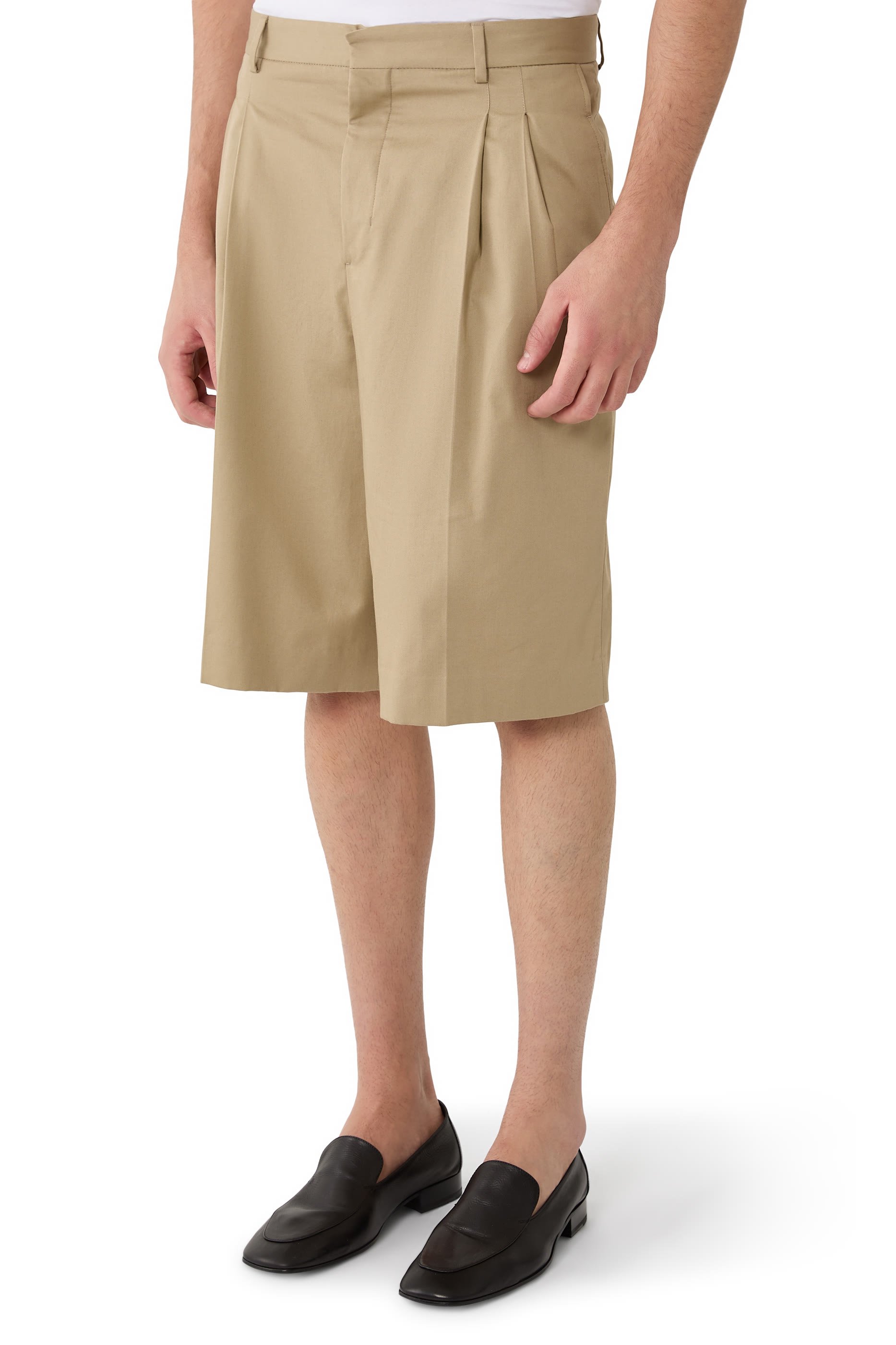 Wide Bermuda Two Pleats Shorts