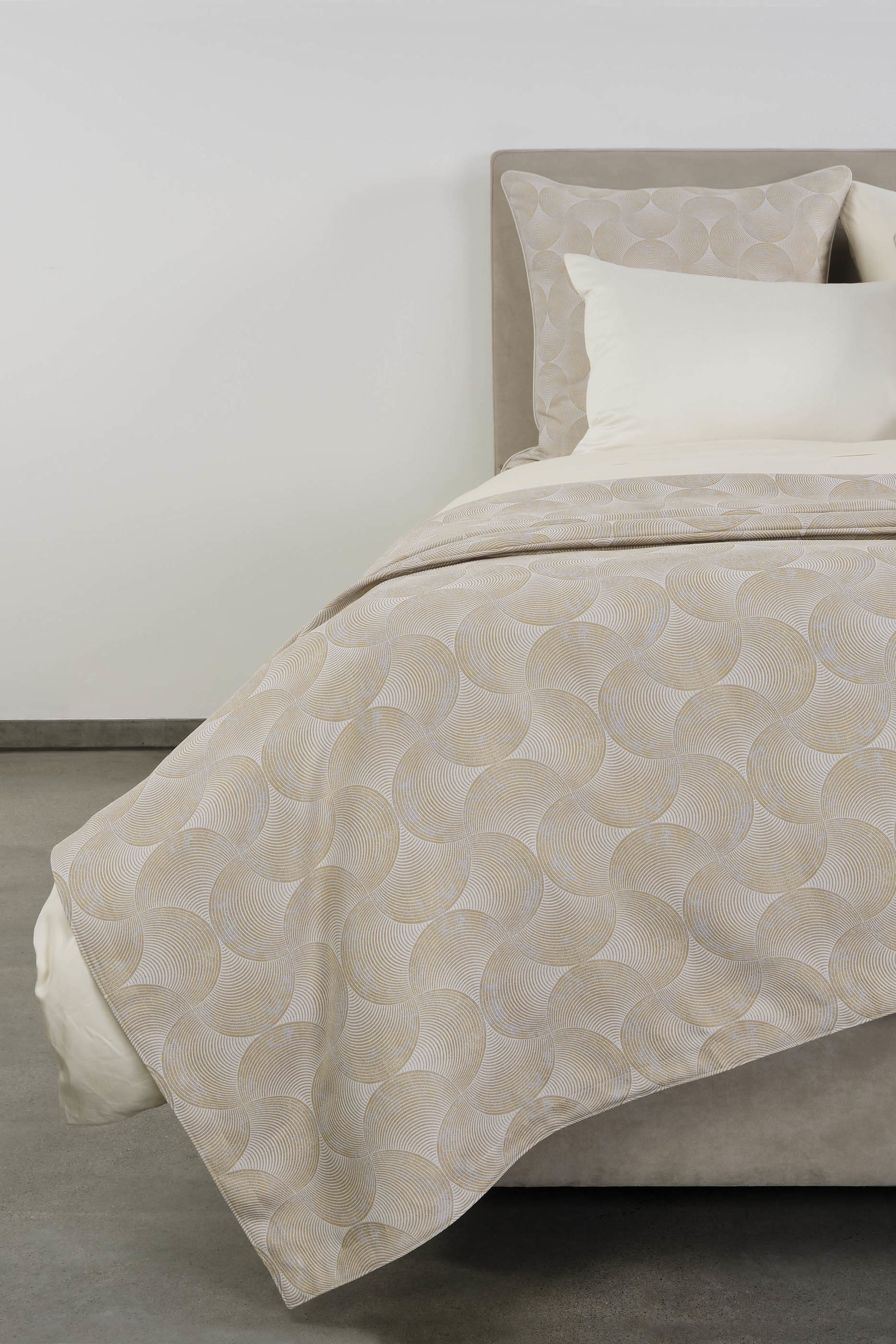 Caviar Cushion Cover and Inner