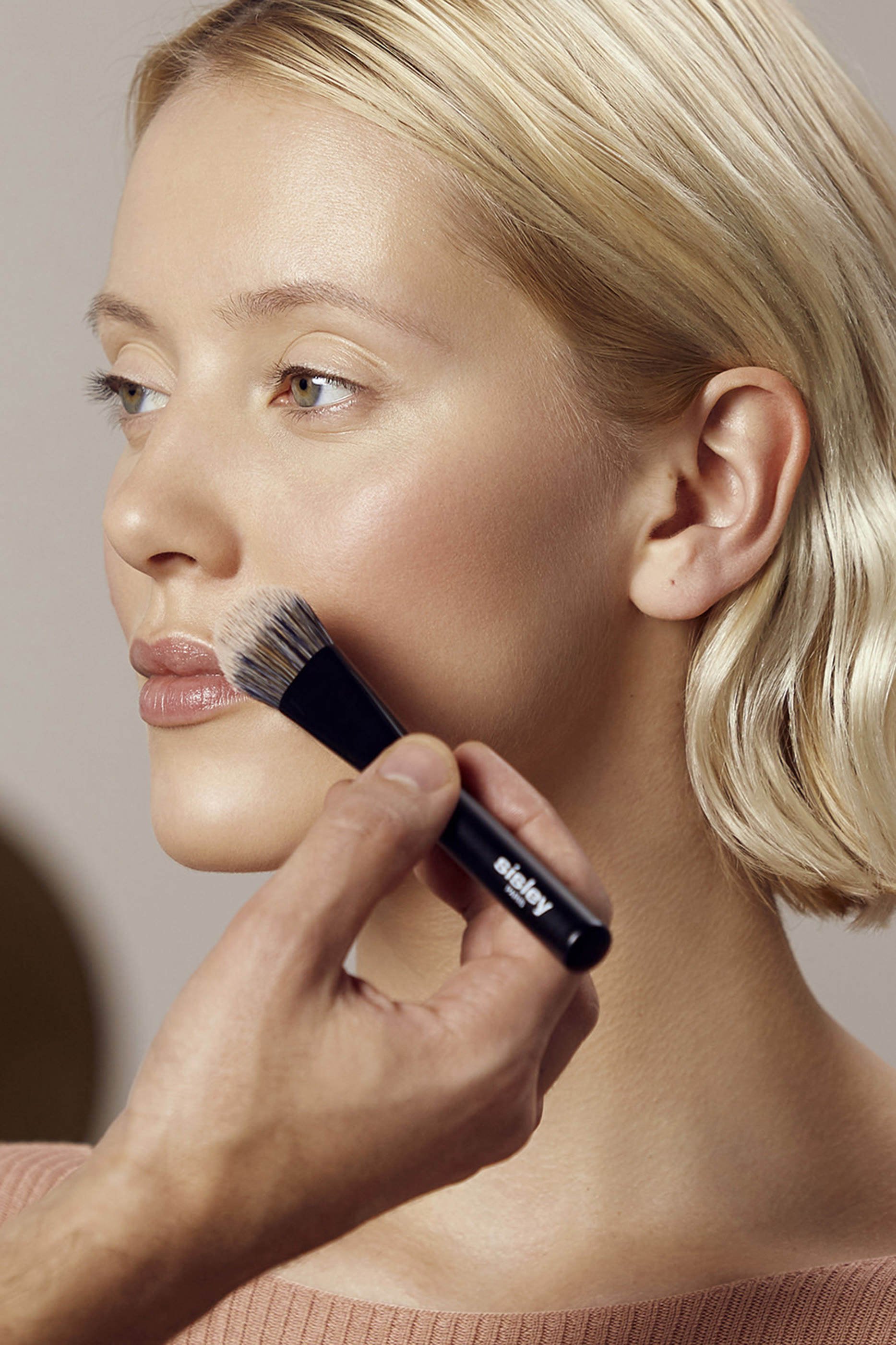 Fluid Foundation Brush