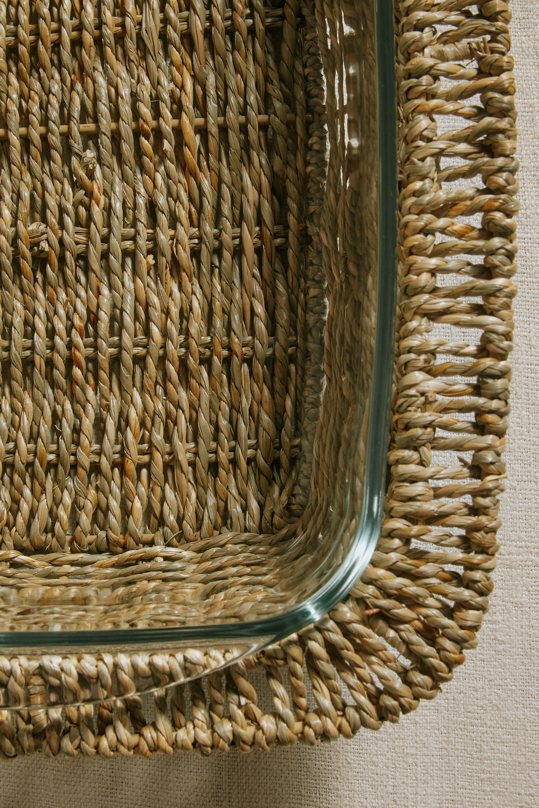 Glass and Seagrass Large Oven Dish